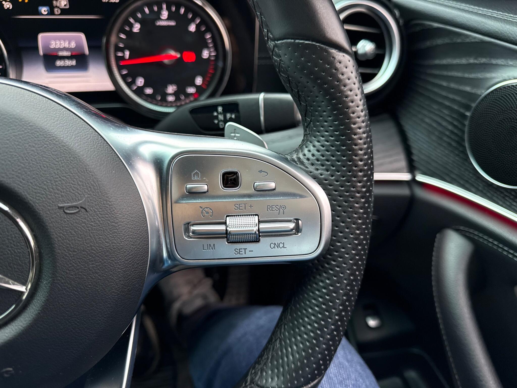 Mercedes-Benz E-Class view 19