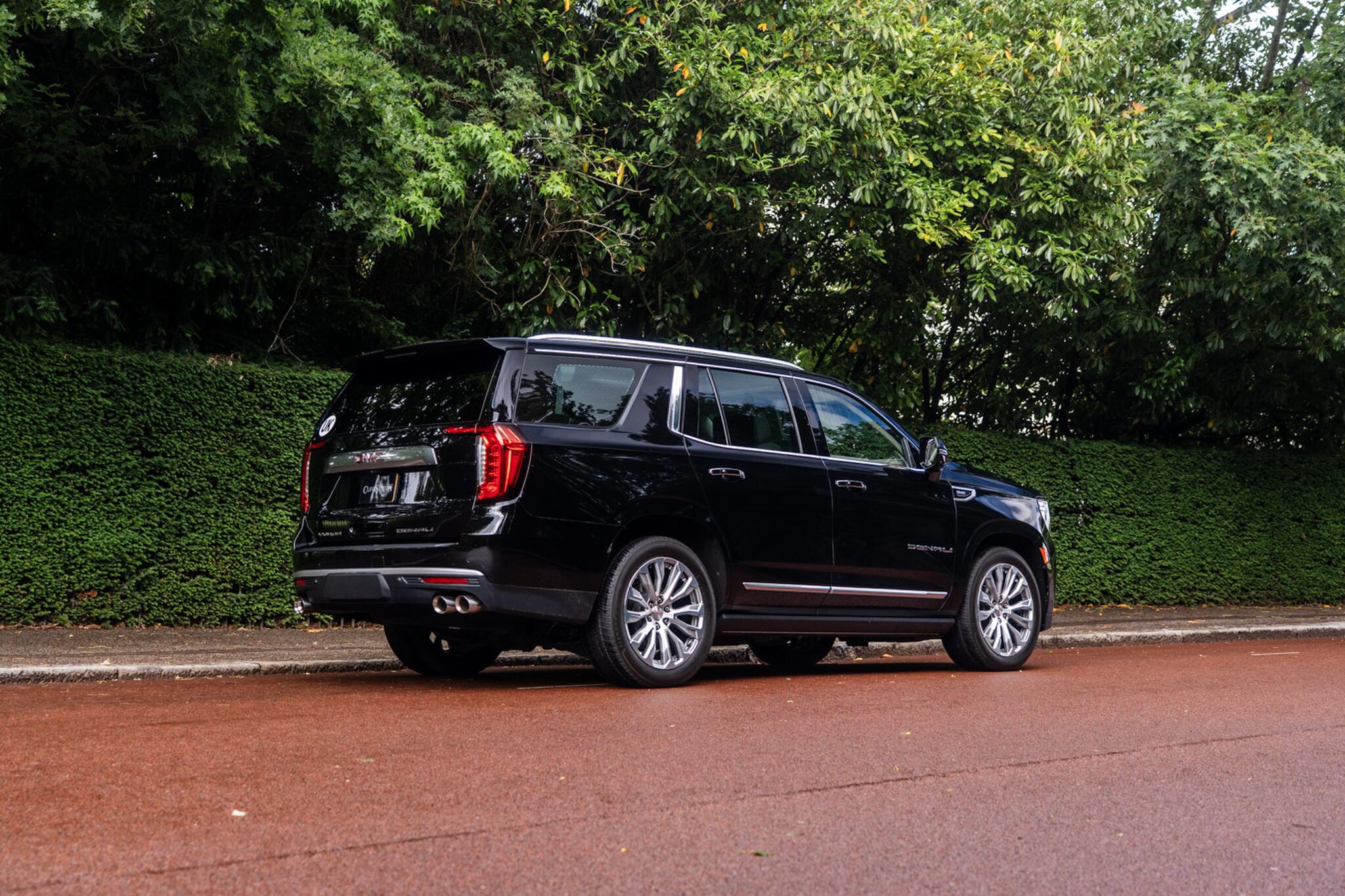 GMC Yukon view 4