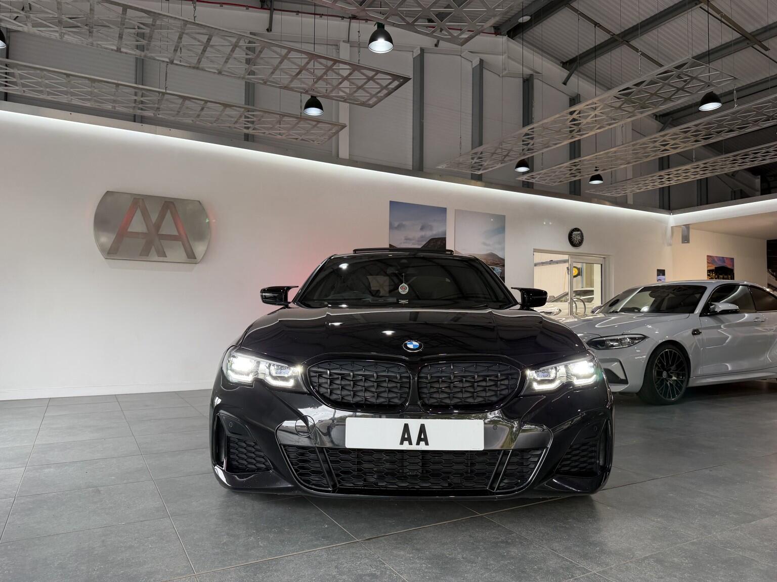 BMW 3 Series view 23