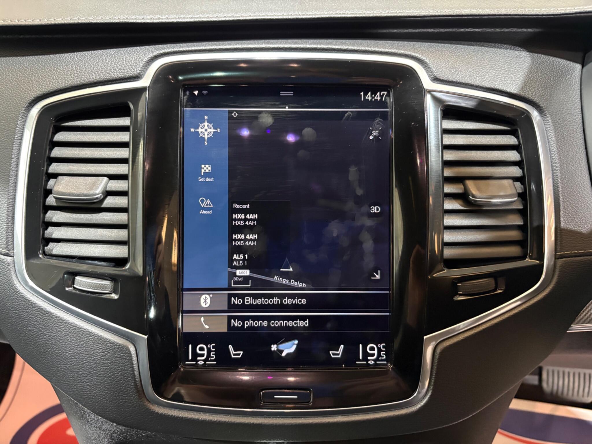 Volvo XC90 view 59