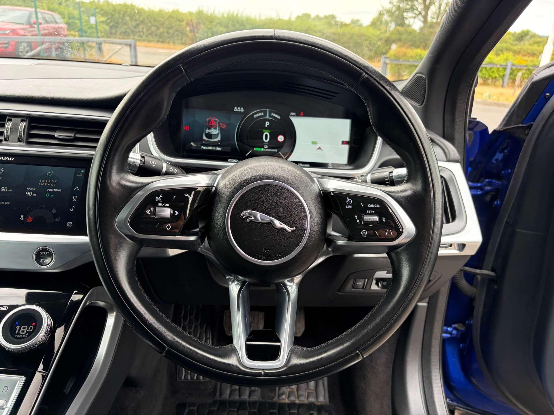 Jaguar I-Pace view 39