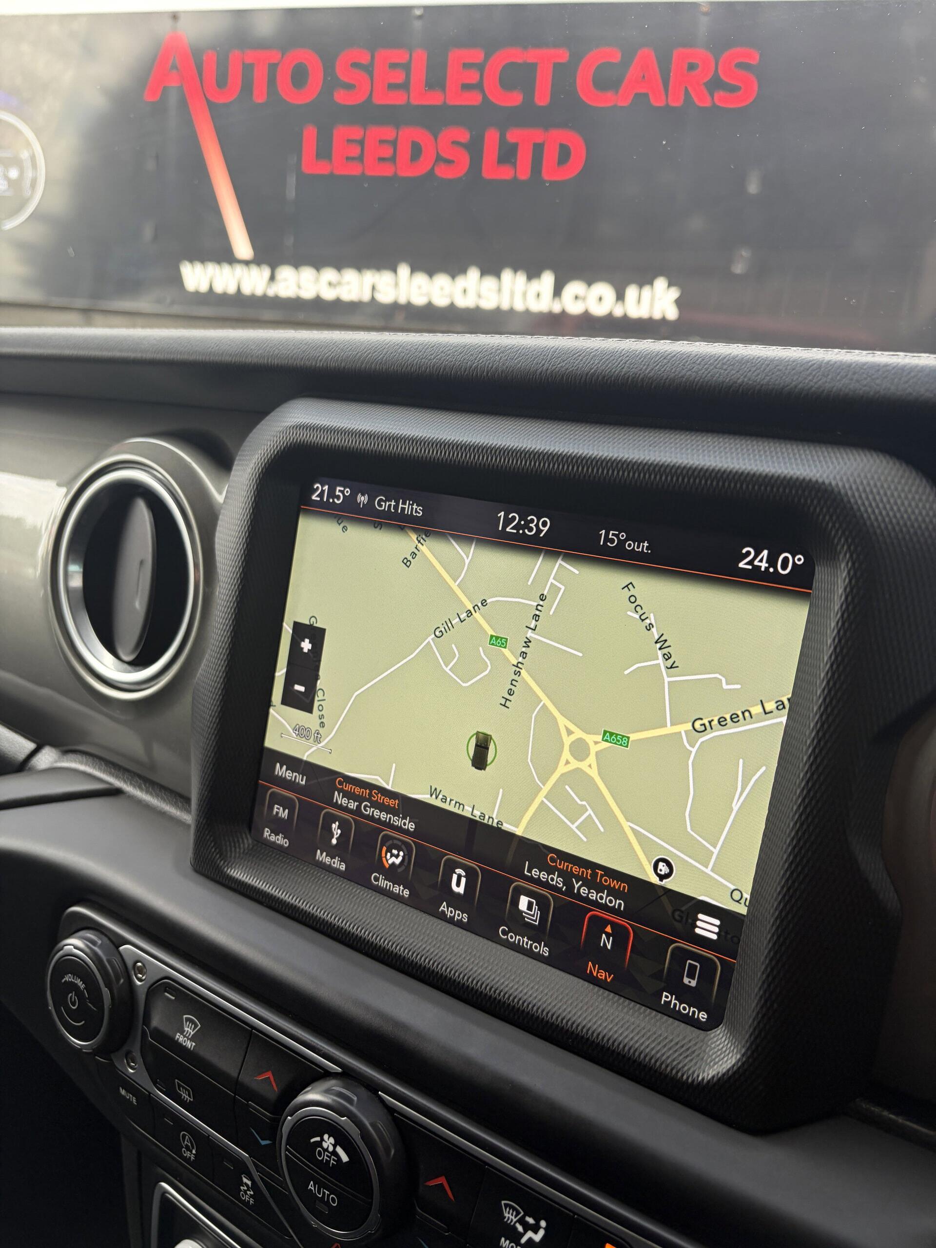 Jeep Wrangler view 29