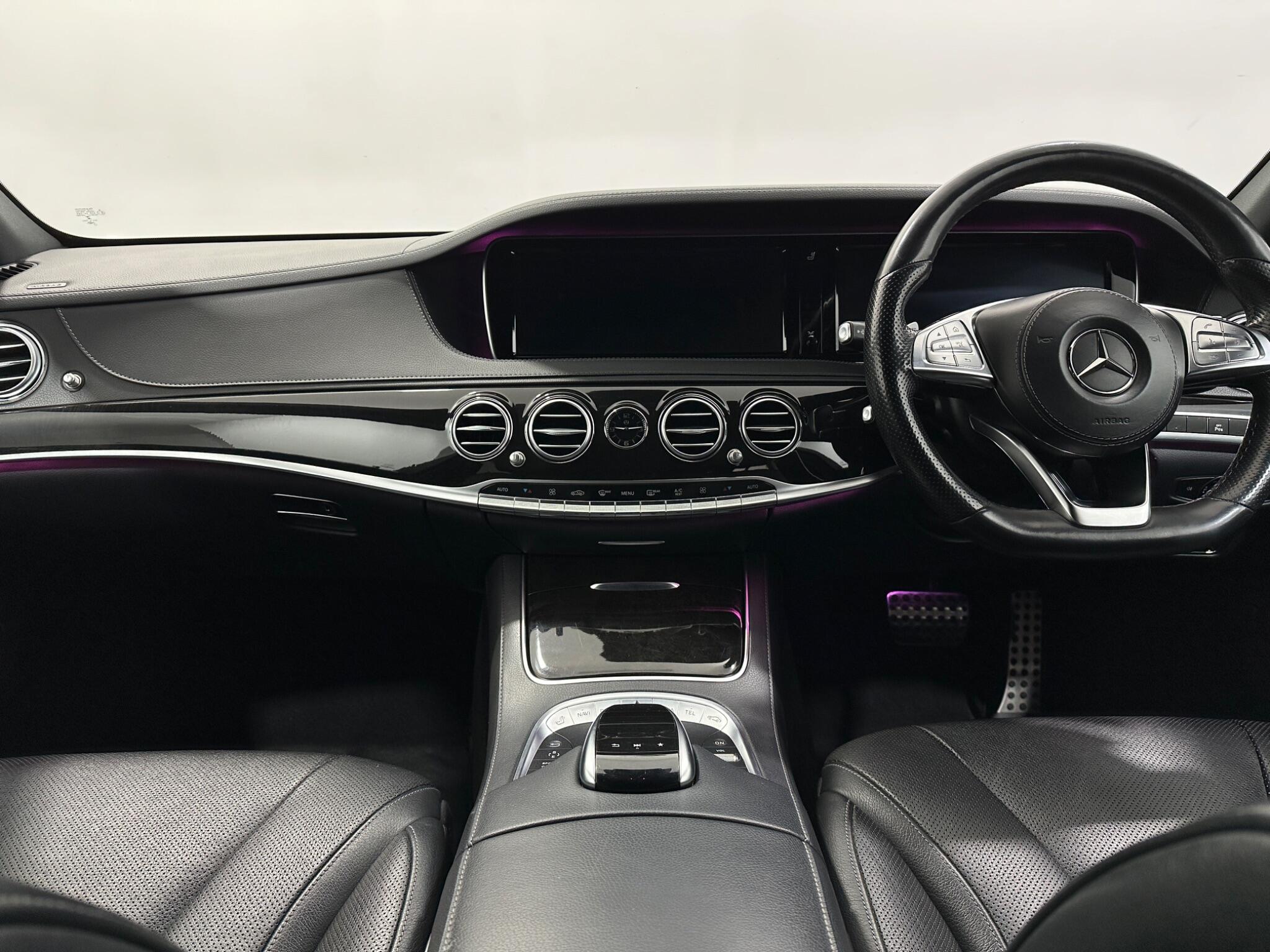 Mercedes-Benz S-Class view 21