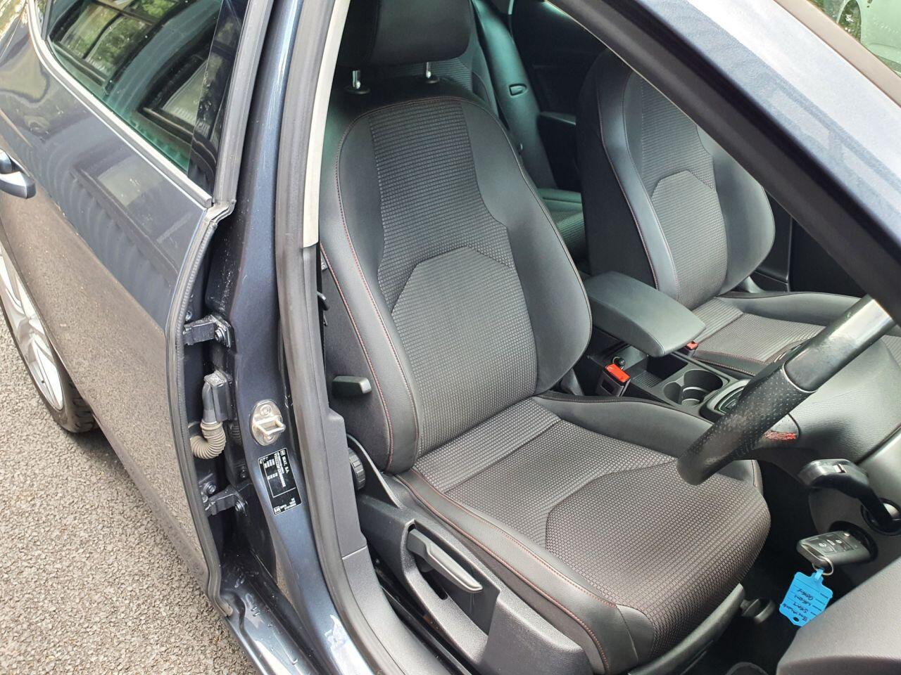 Seat Leon Leon view 14