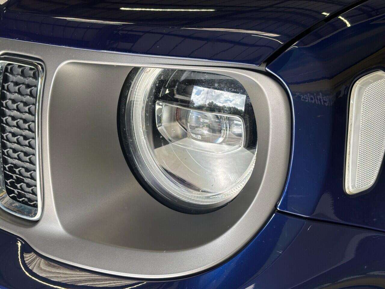 Jeep Renegade view 41