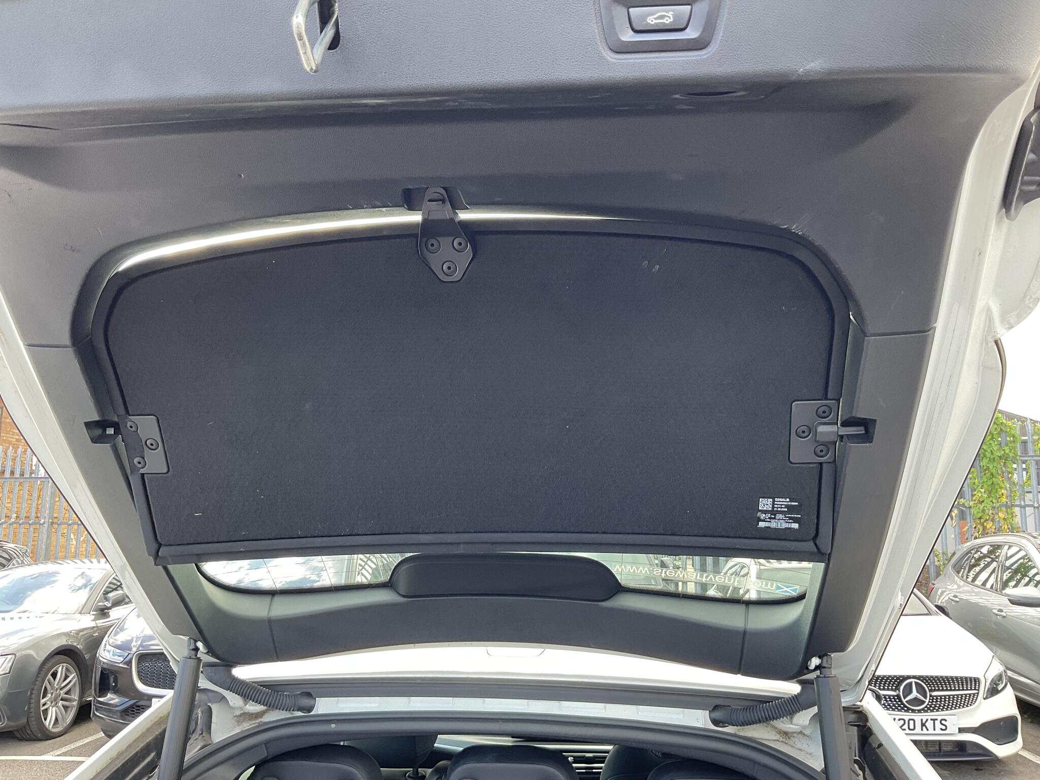 BMW I4 view 26