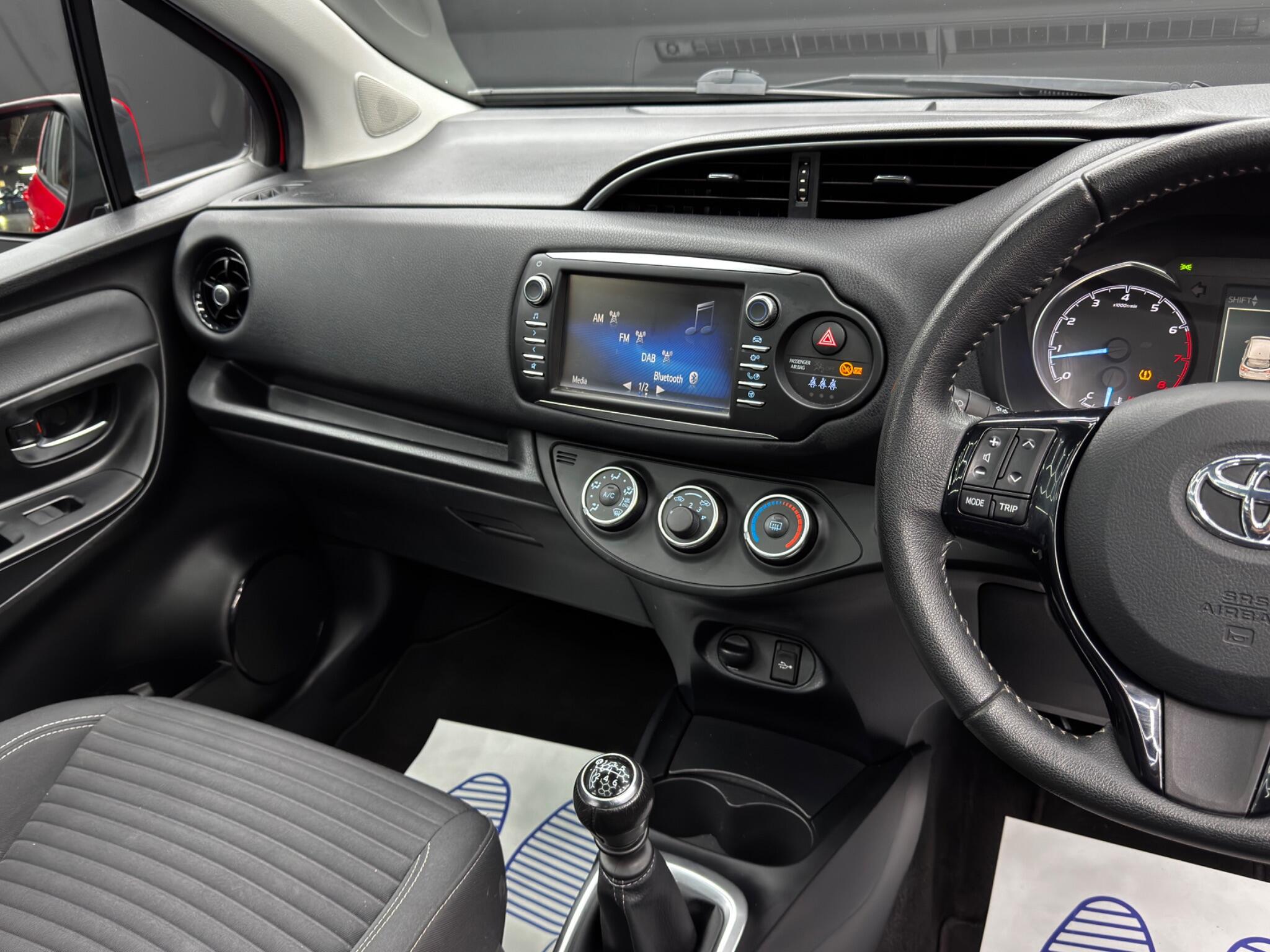 Toyota Yaris view 24