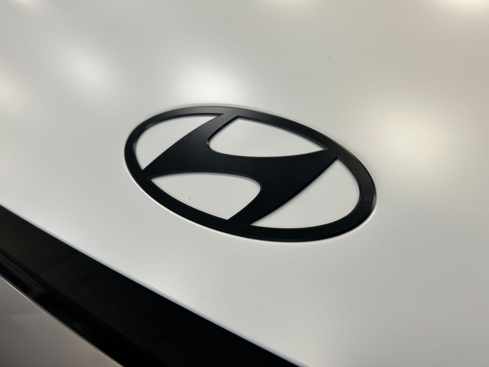 Hyundai Ioniq 5 view 3