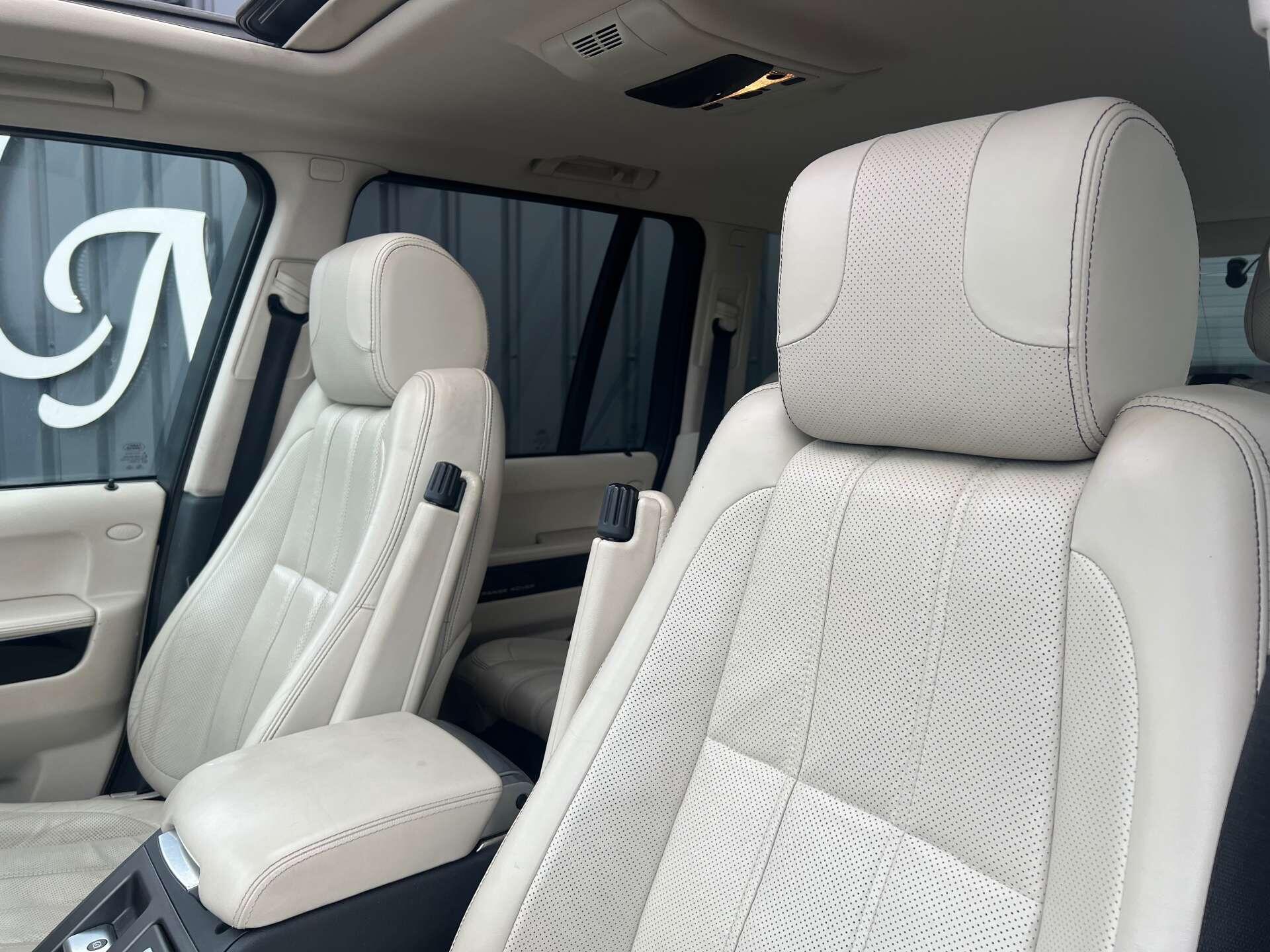 Land Rover Range Rover view 41