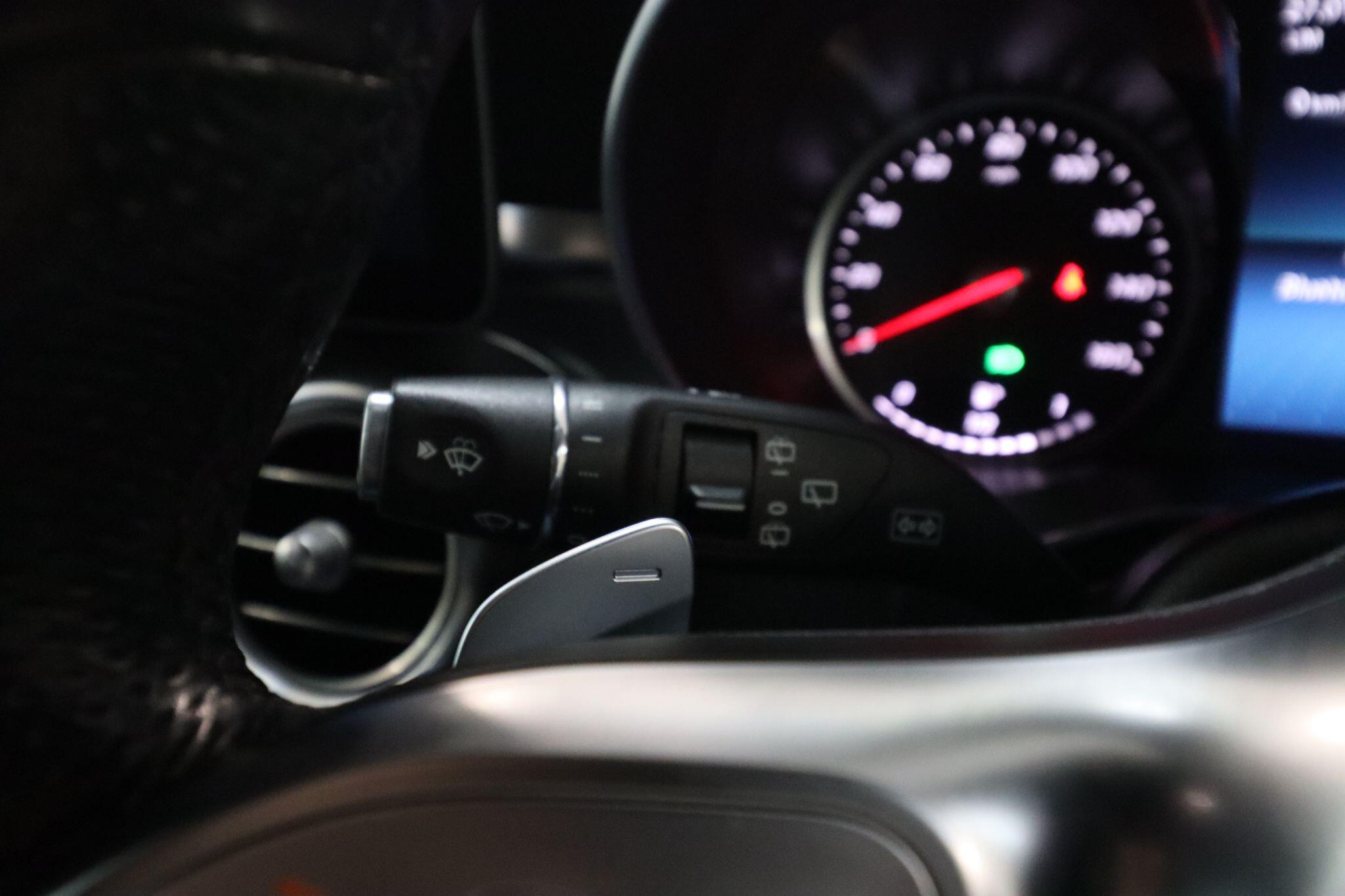 Mercedes-Benz GLC view 42