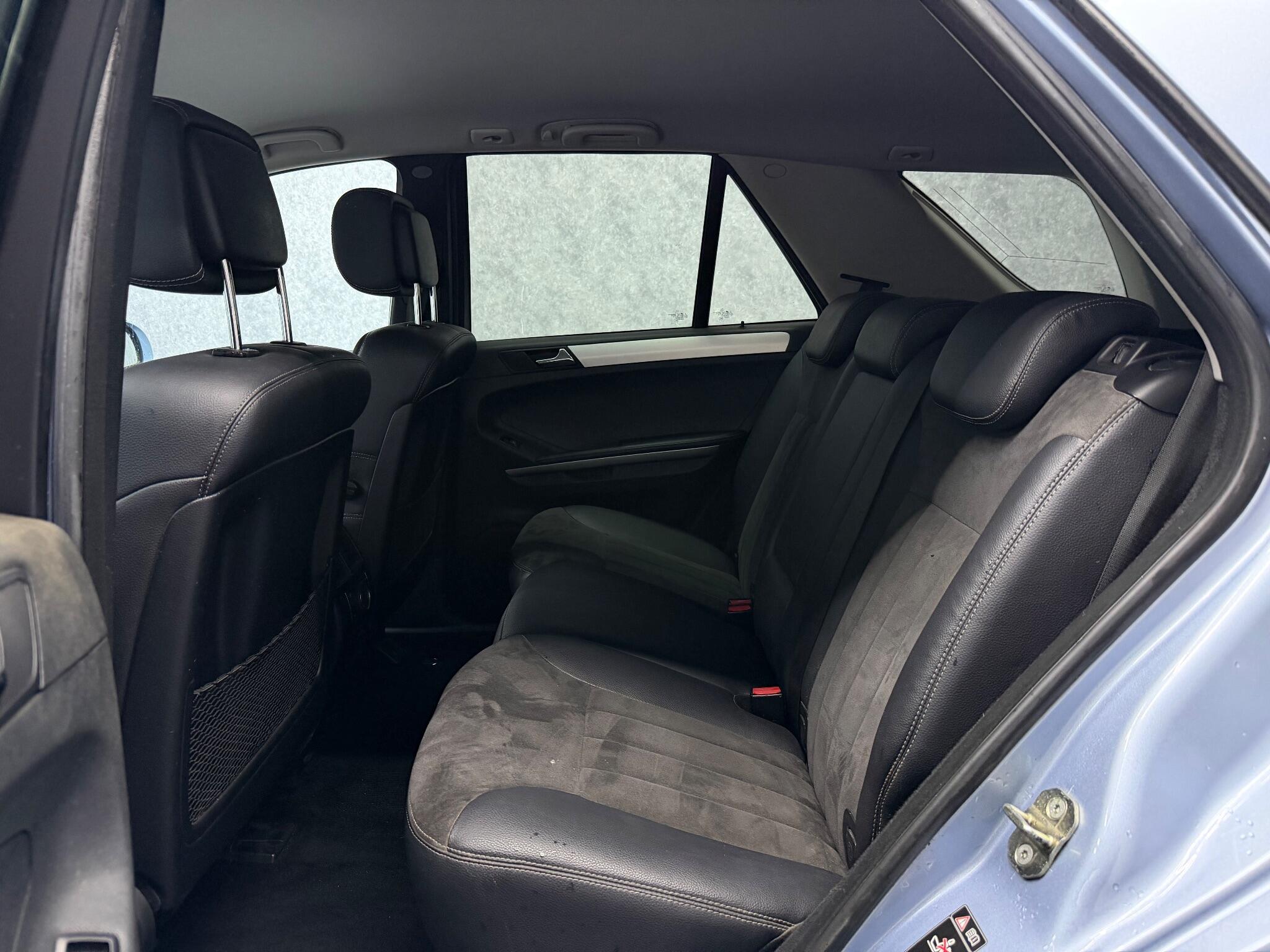 Mercedes-Benz M-Class view 7