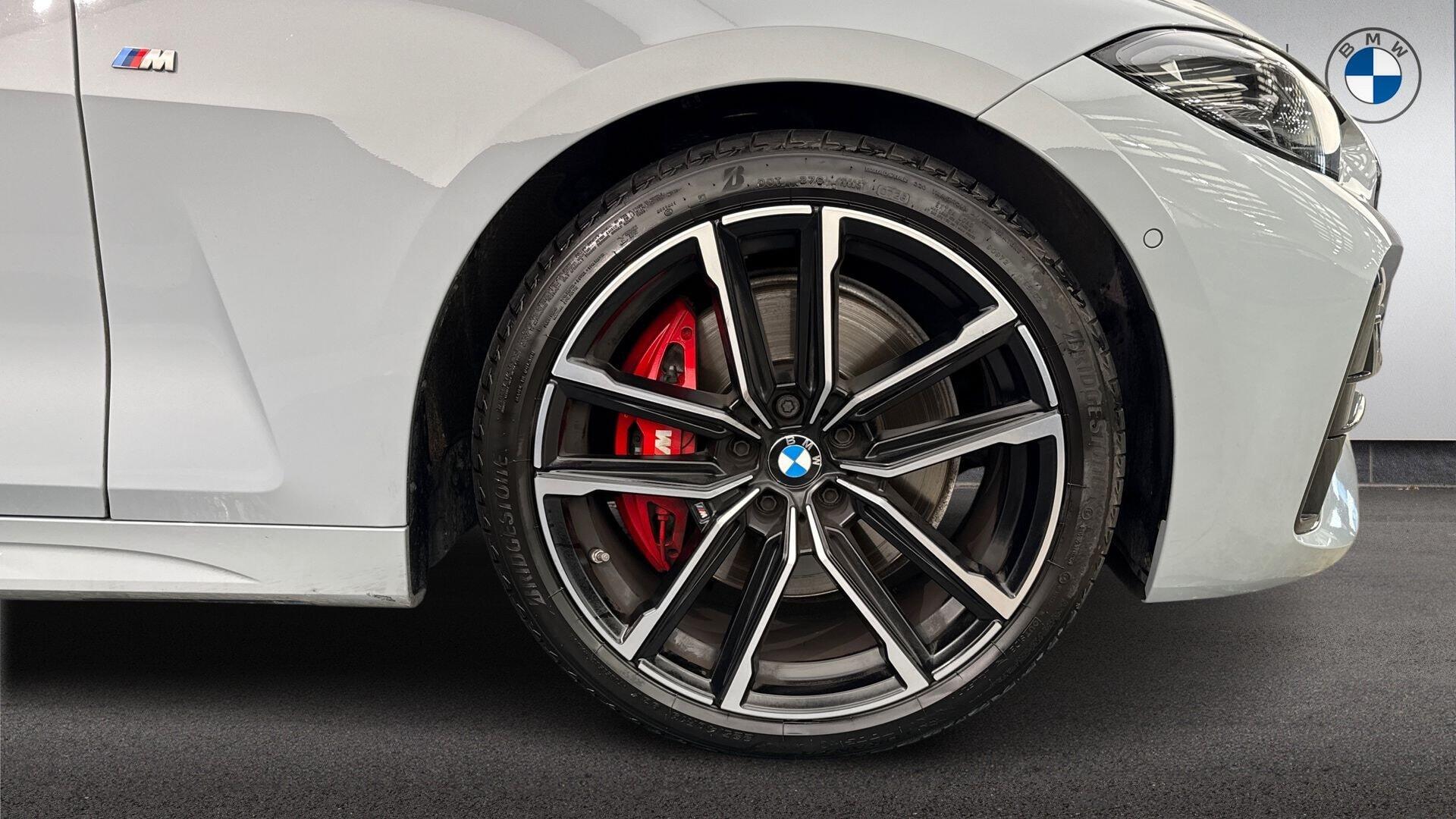 BMW 4 Series view 14