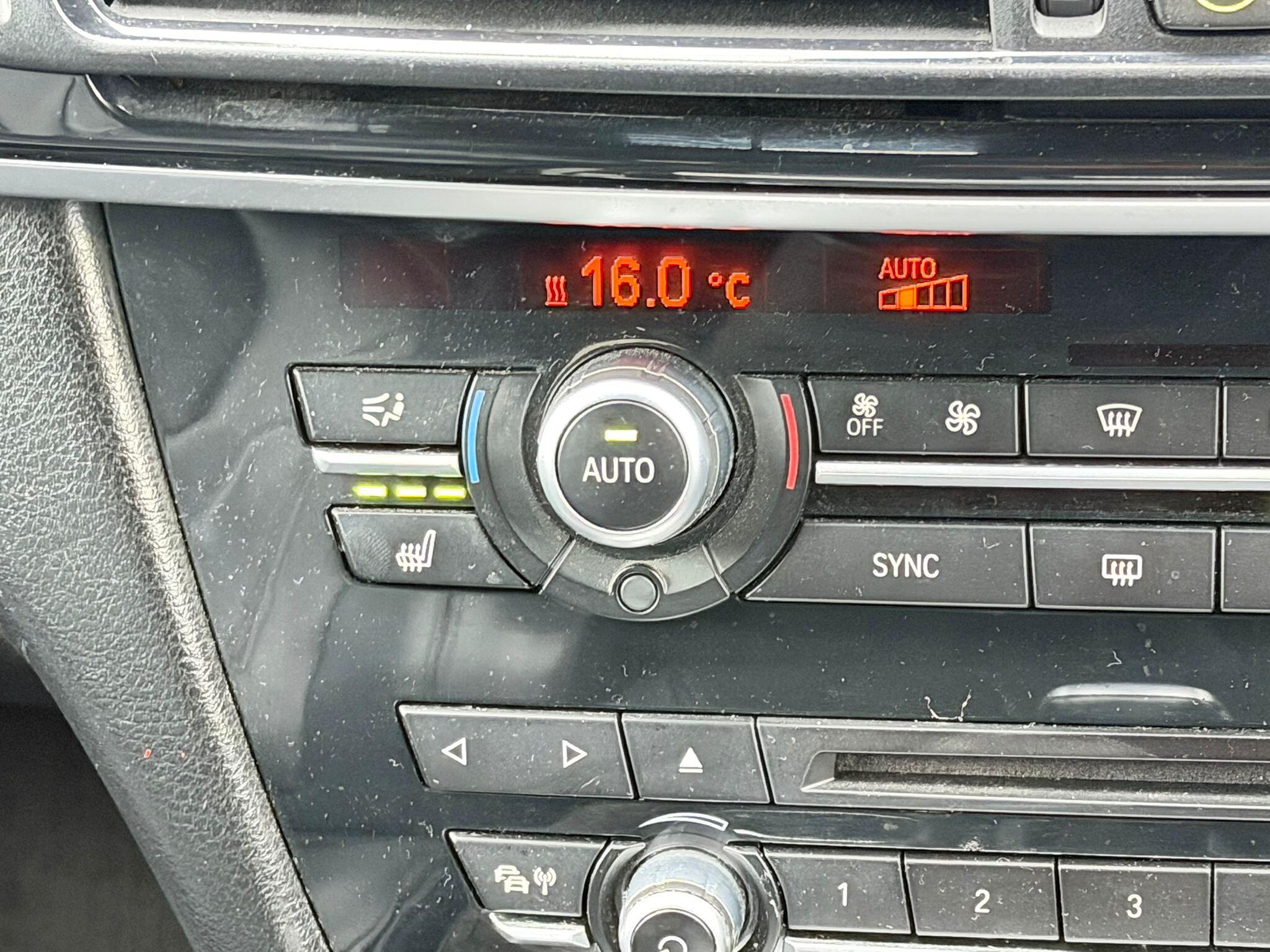 BMW X5 view 29