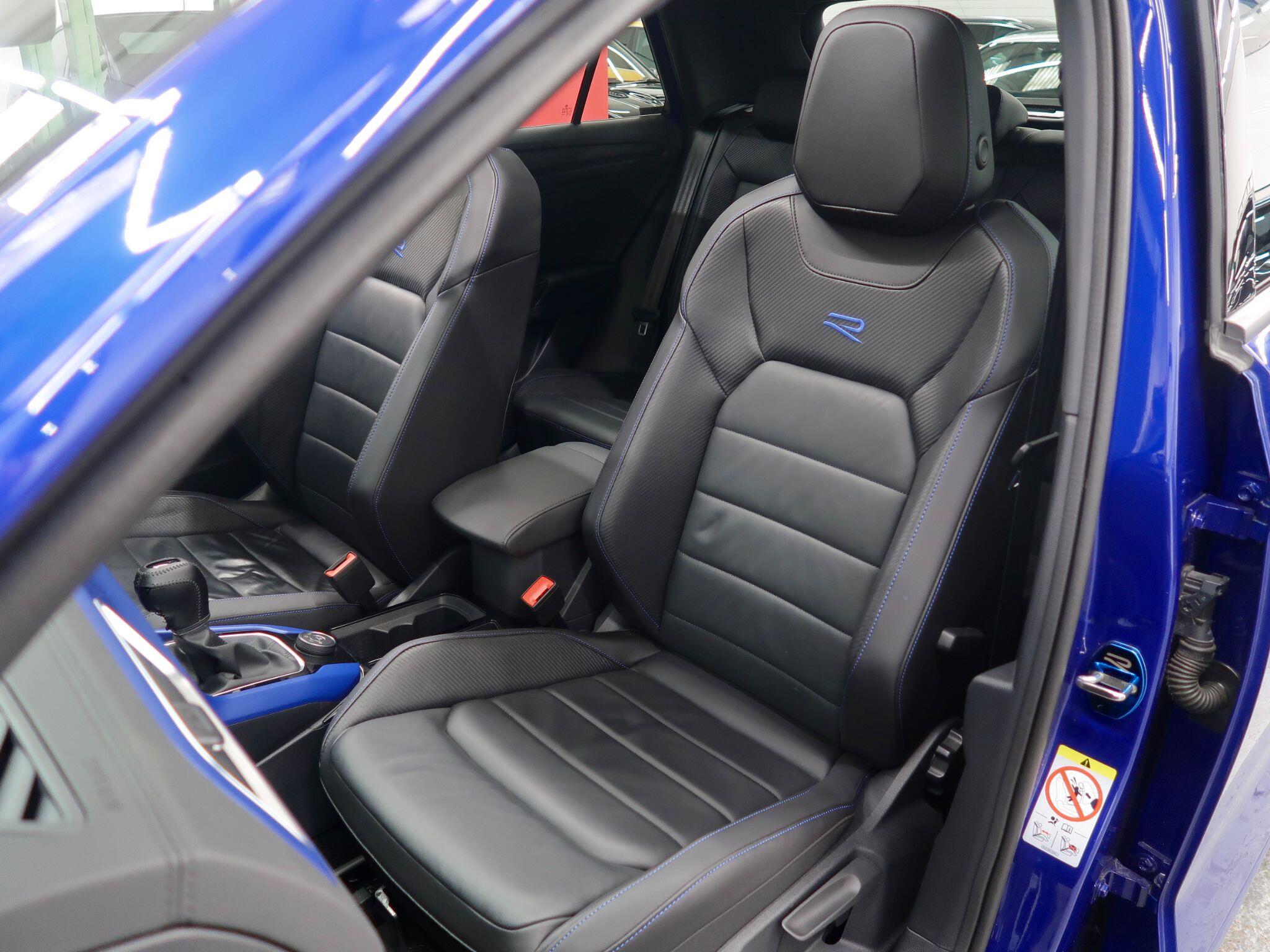Volkswagen T-Roc view 36