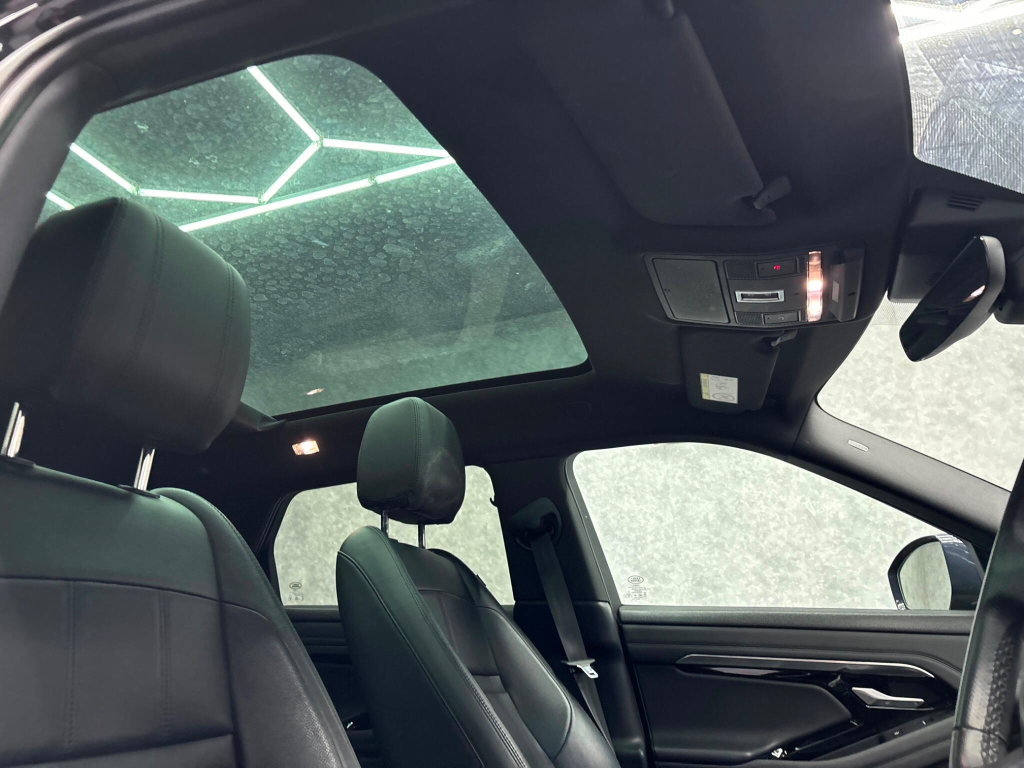 Land Rover Range Rover Evoque view 22