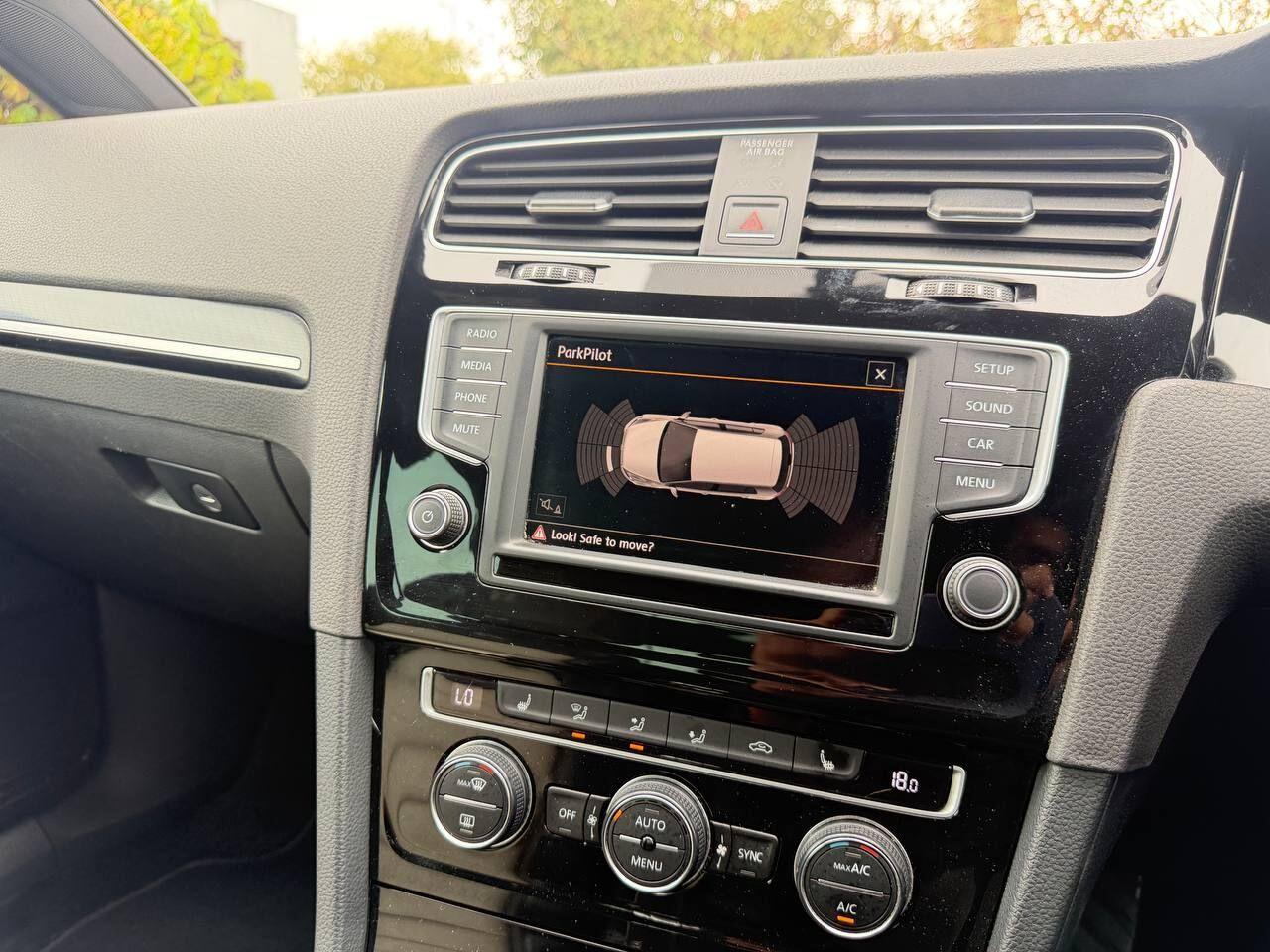 Volkswagen Golf view 44