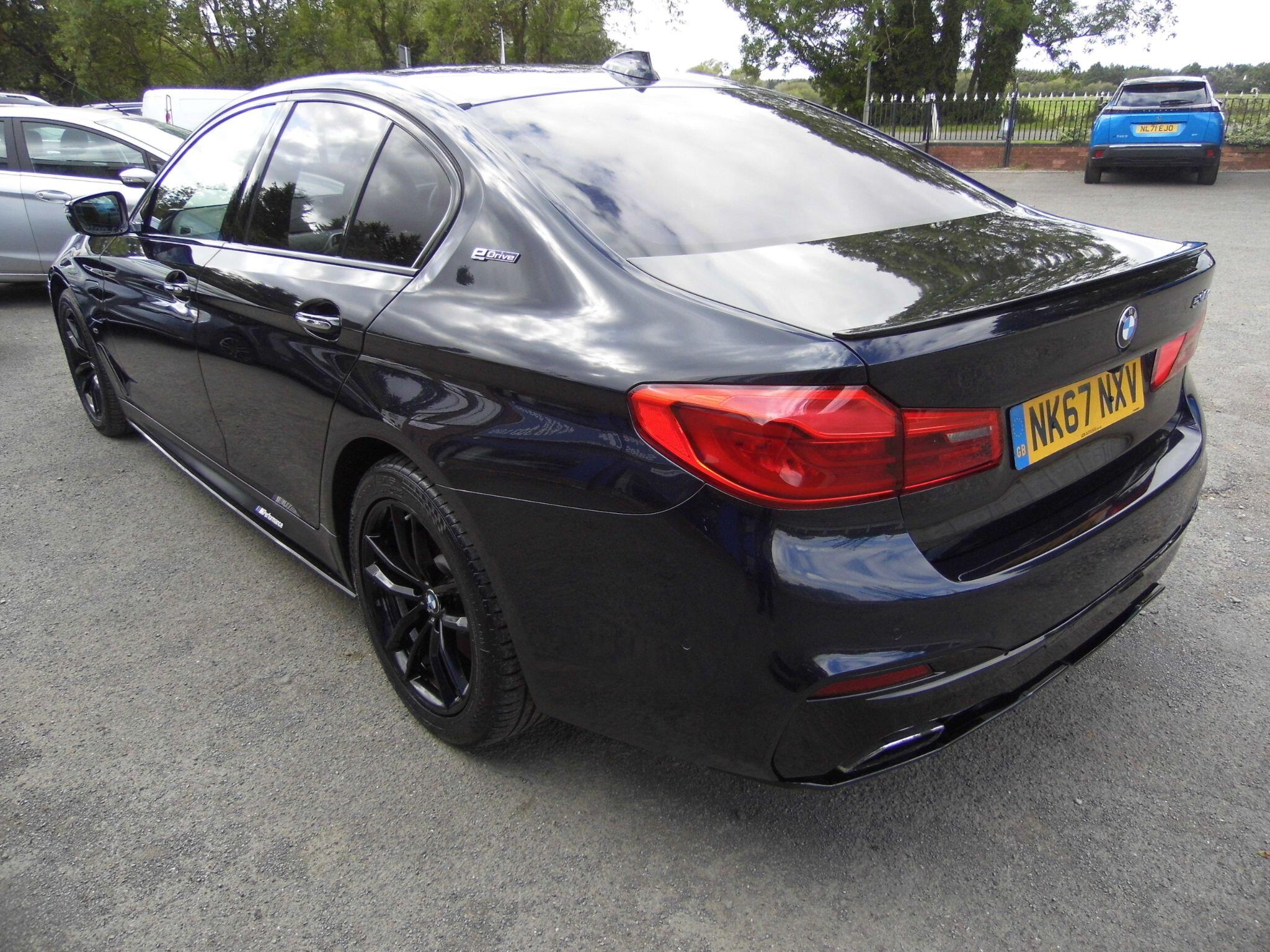 BMW 5 Series view 4