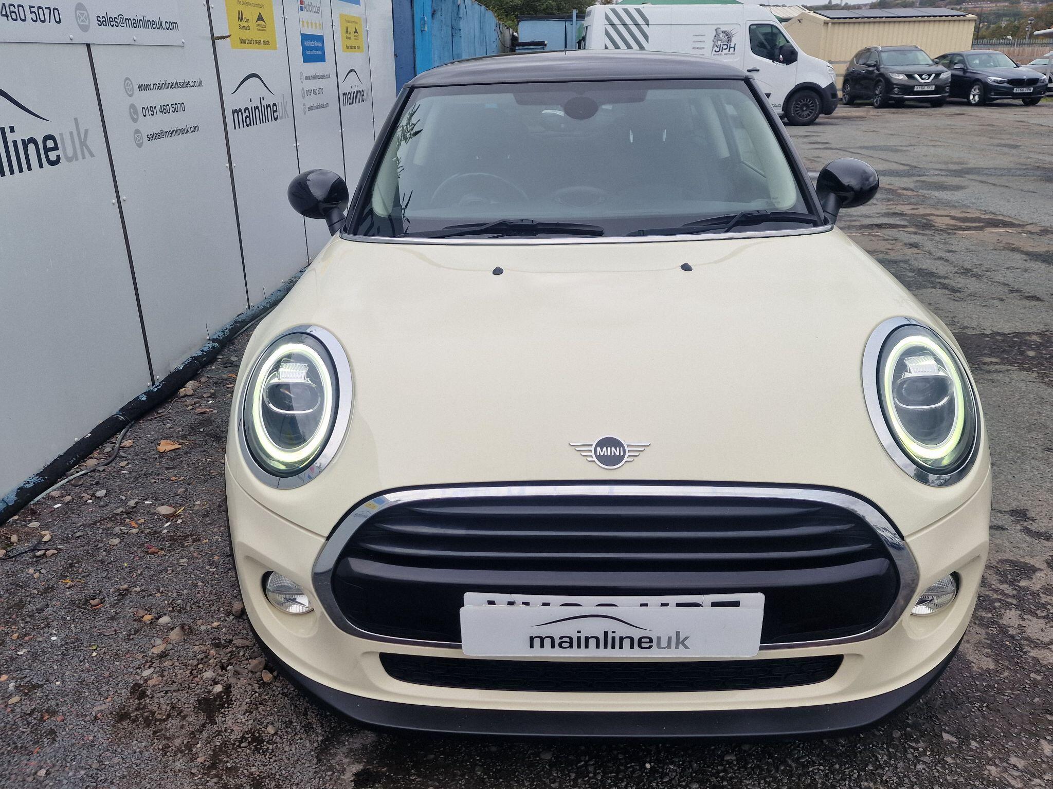 MINI Hatch view 8