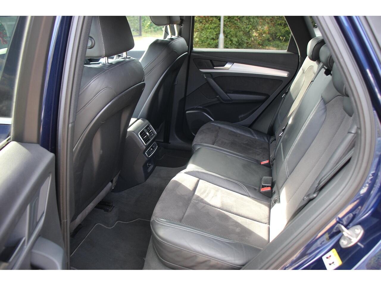 Audi Q5 view 17