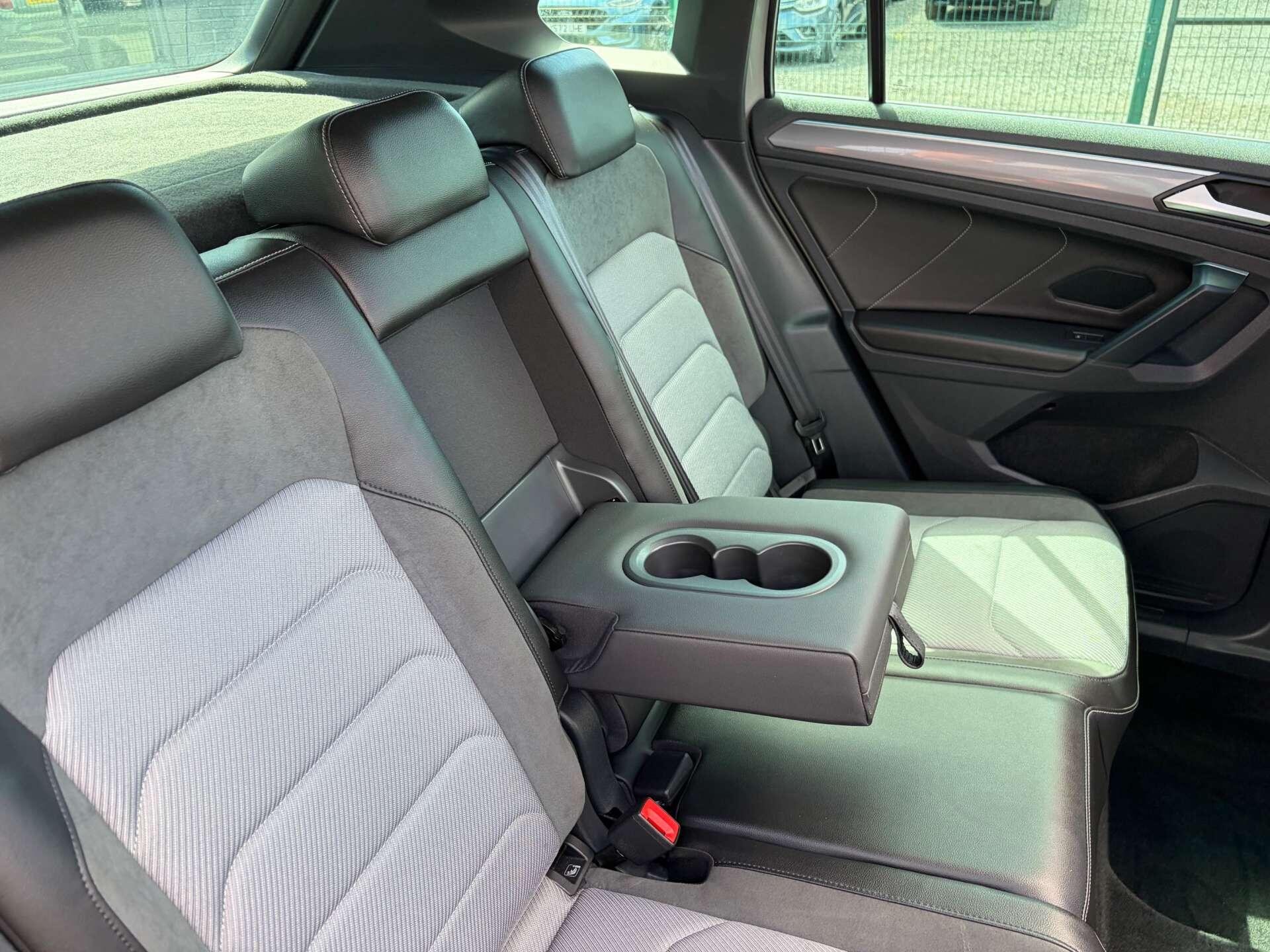 Volkswagen Tiguan view 31