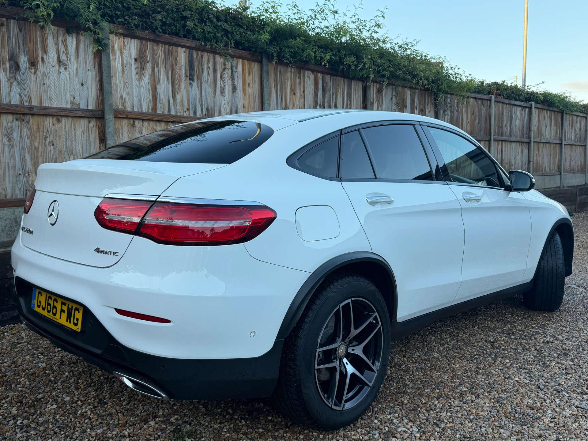 Mercedes-Benz GLC view 13