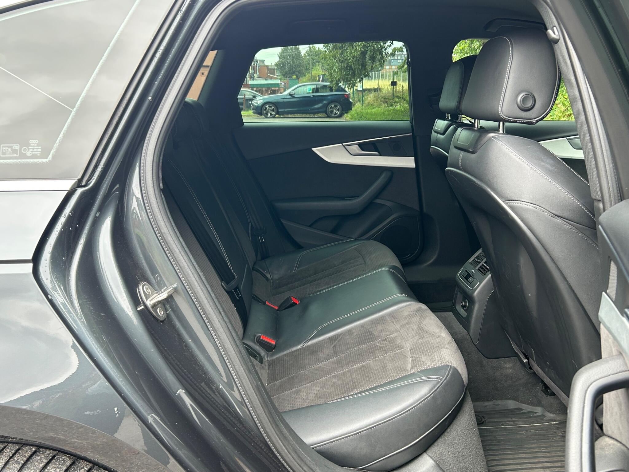 Audi A4 view 26