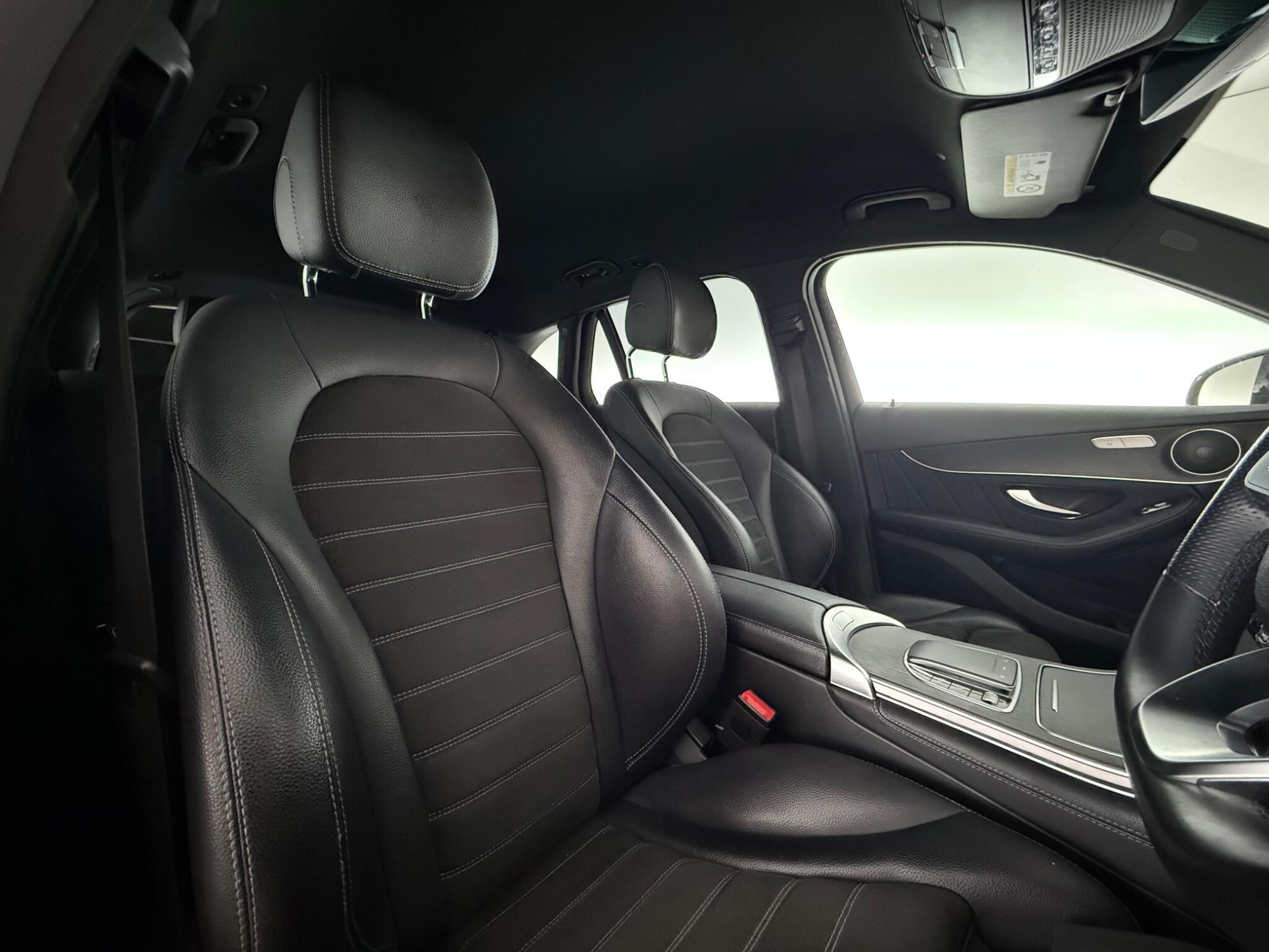 Mercedes-Benz GLC view 35