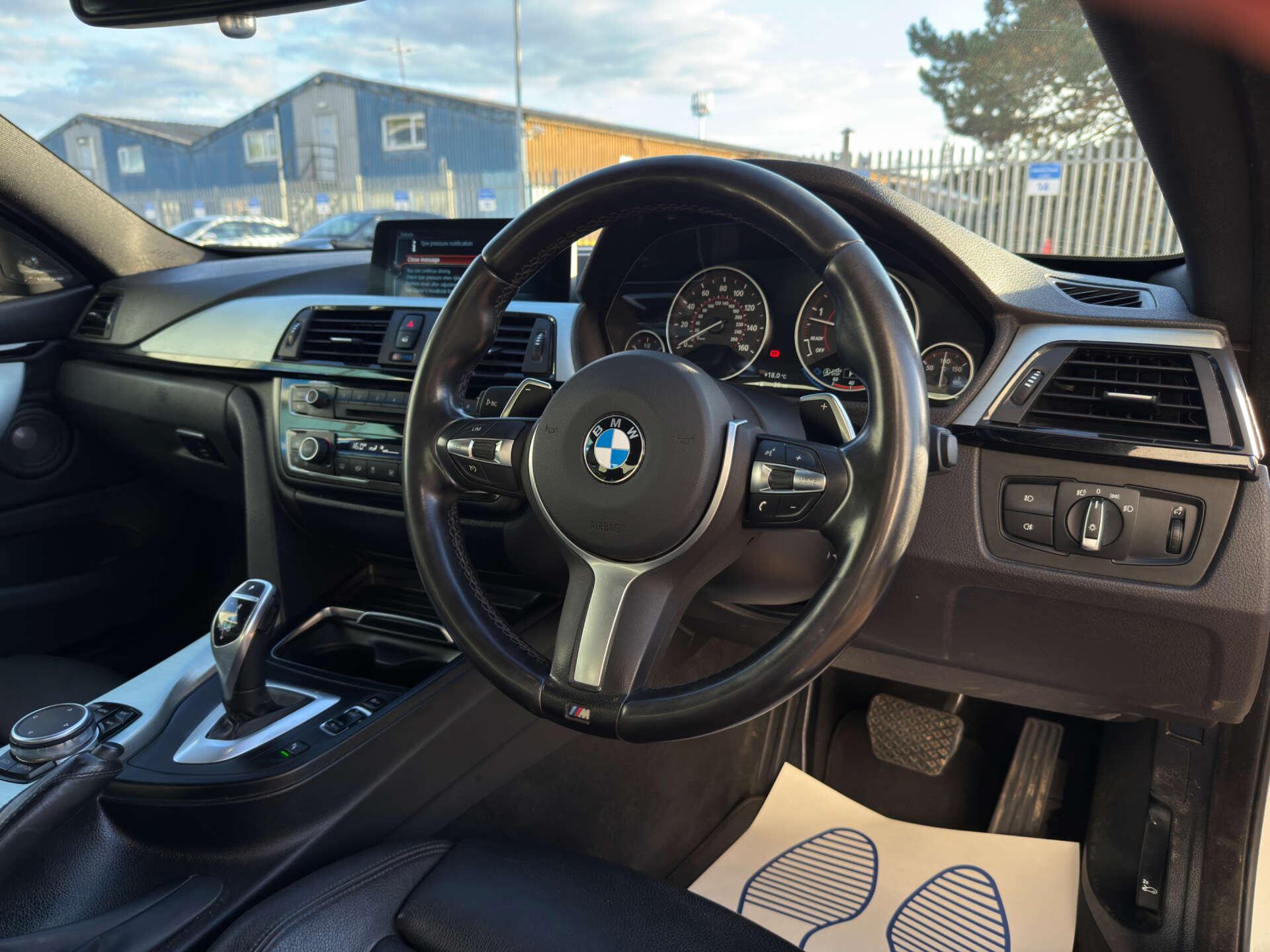 BMW 4 Series view 14