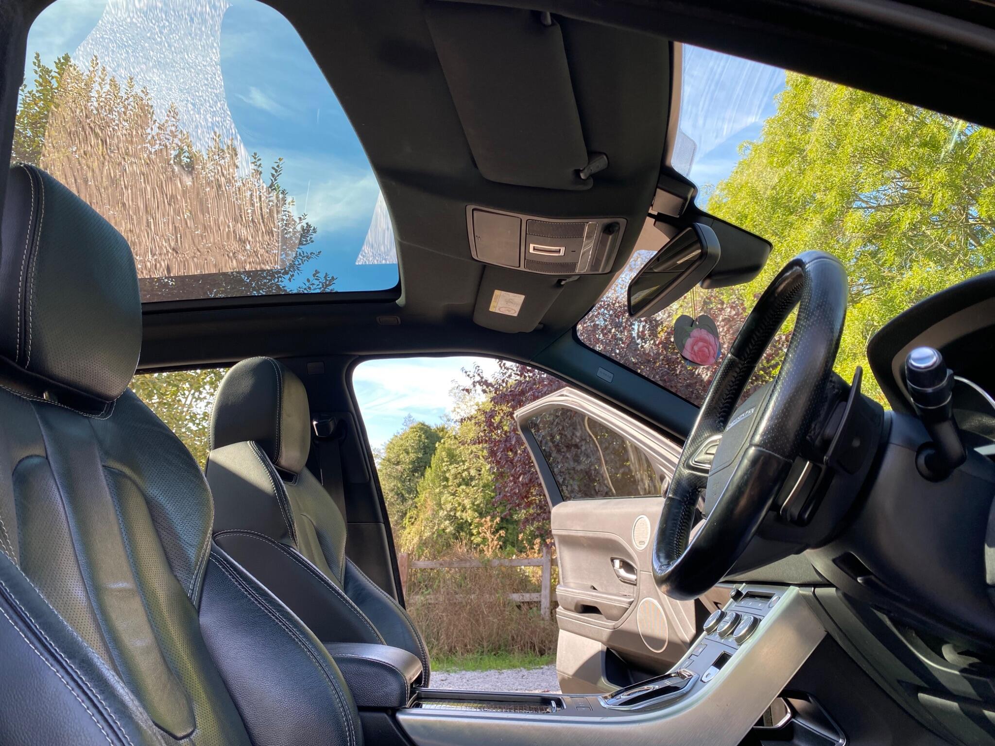 Land Rover Range Rover Evoque view 12