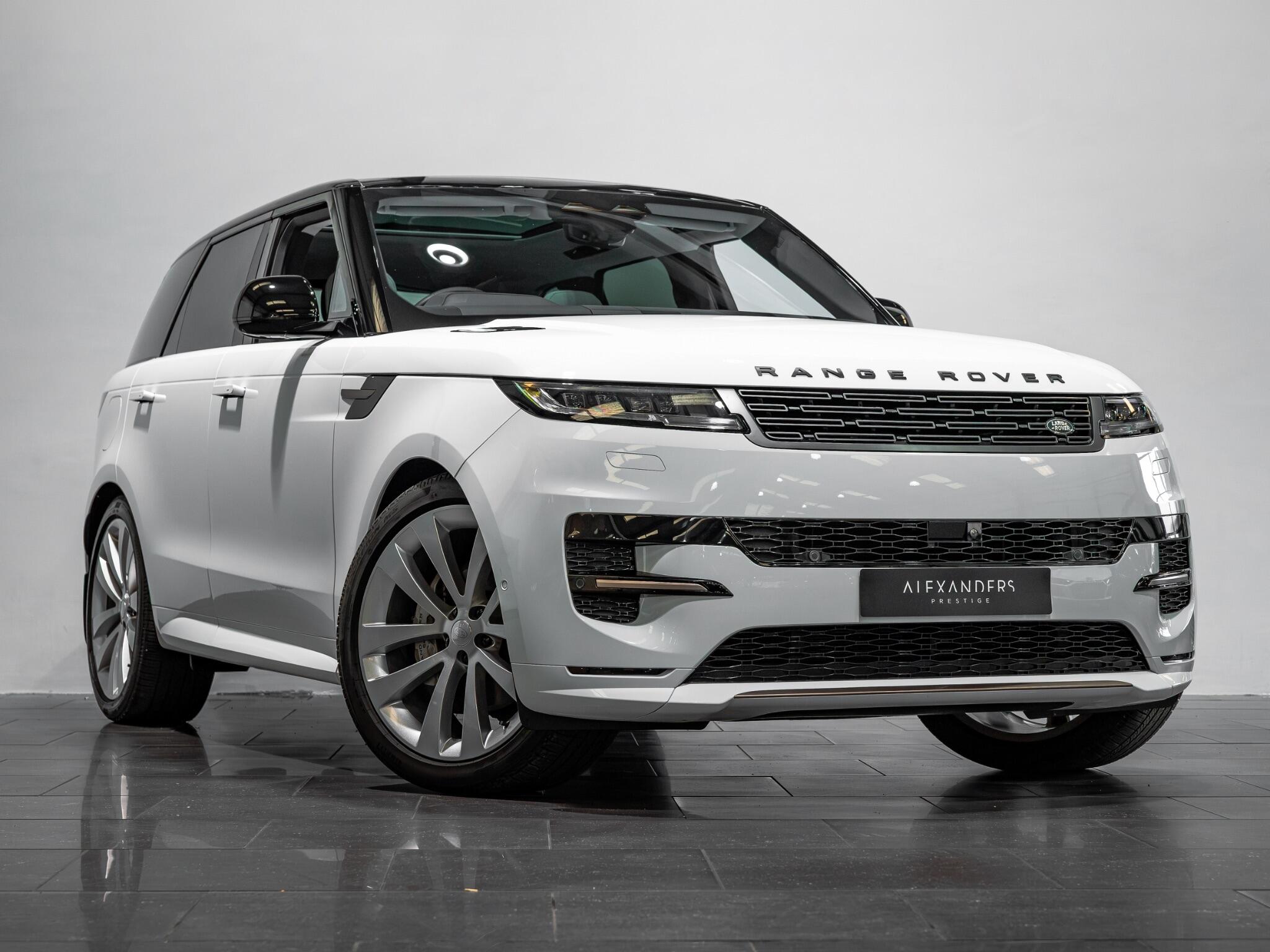 Land Rover Range Rover Sport view 4