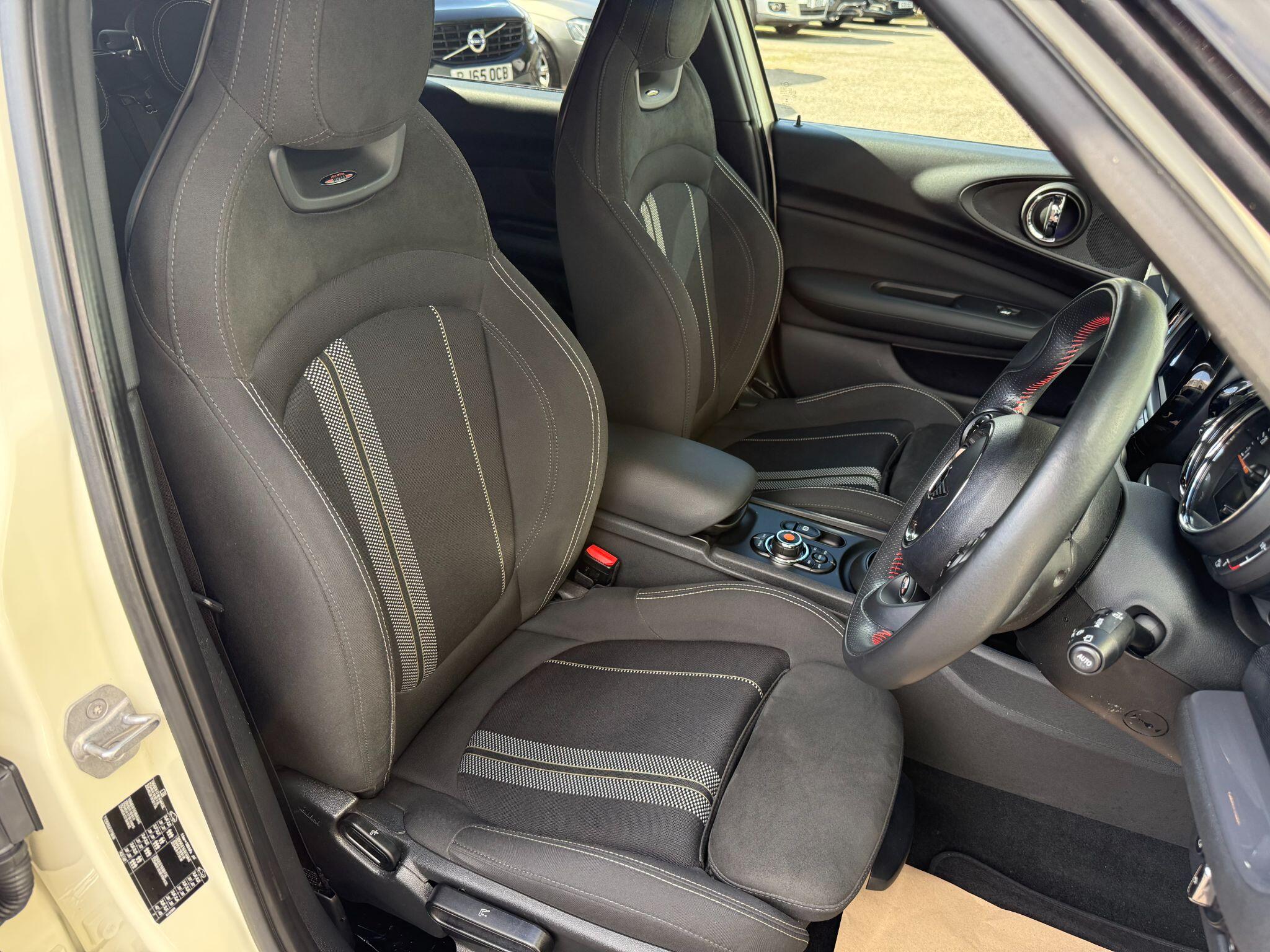 Mini Clubman view 16
