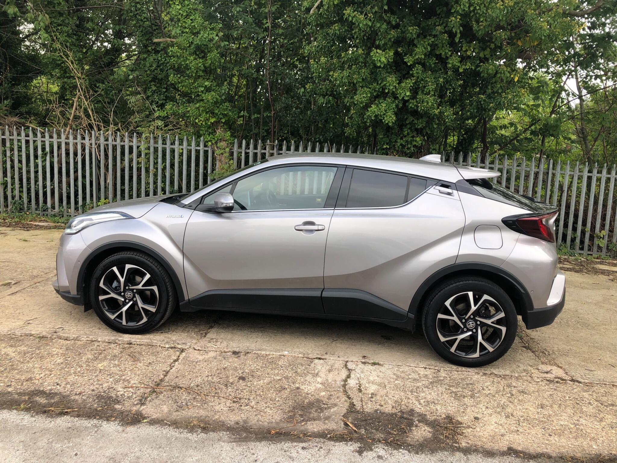 Toyota C-HR view 4