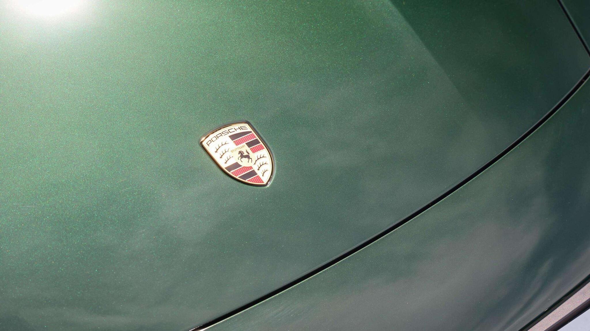 Porsche Taycan view 29