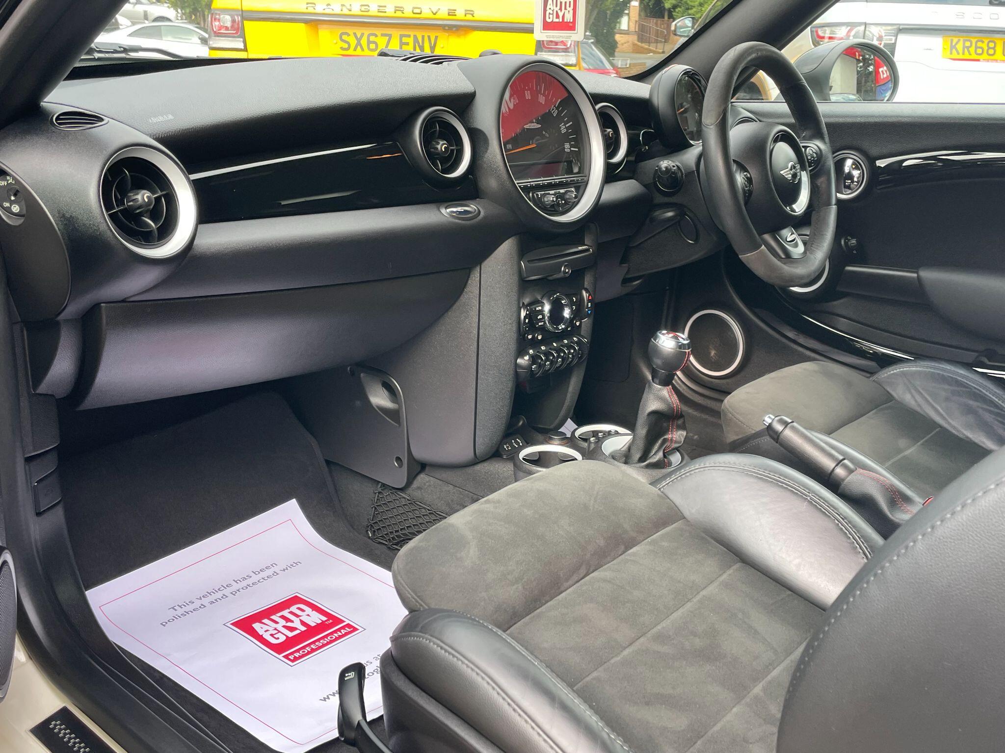 Mini Coupe view 22