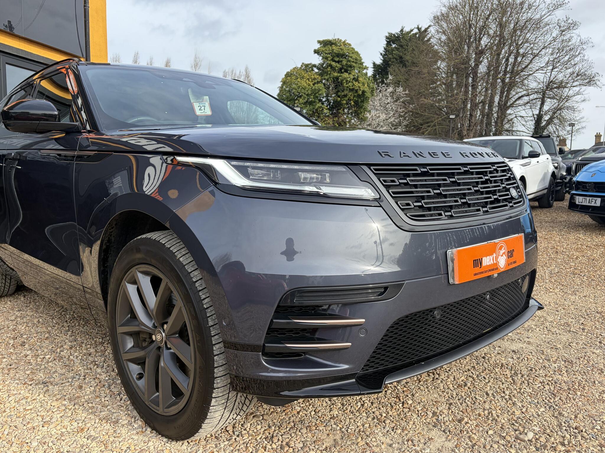 Land Rover Range Rover Velar view 2