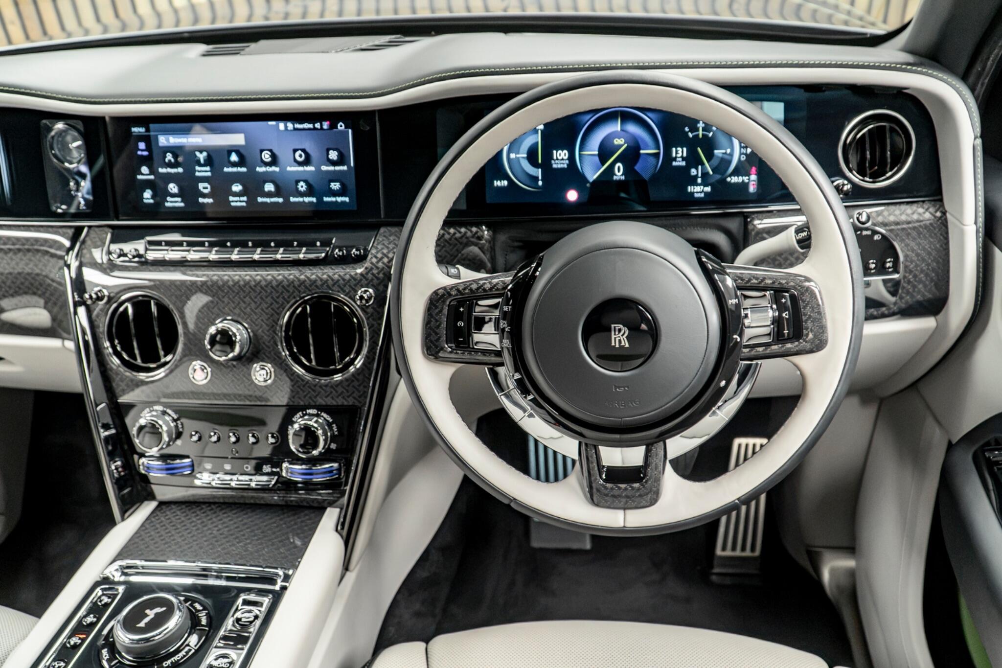 Rolls-Royce Cullinan view 26