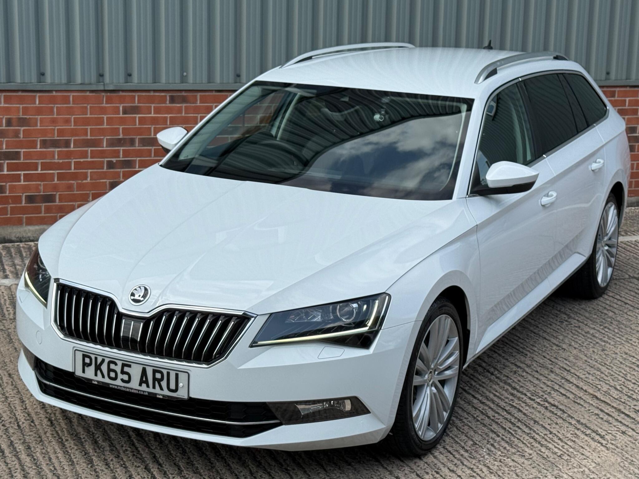 Skoda Superb view 12