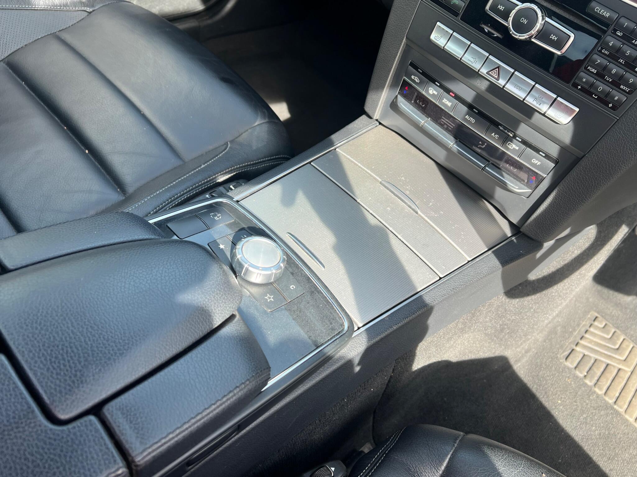 Mercedes-Benz E-Class view 40