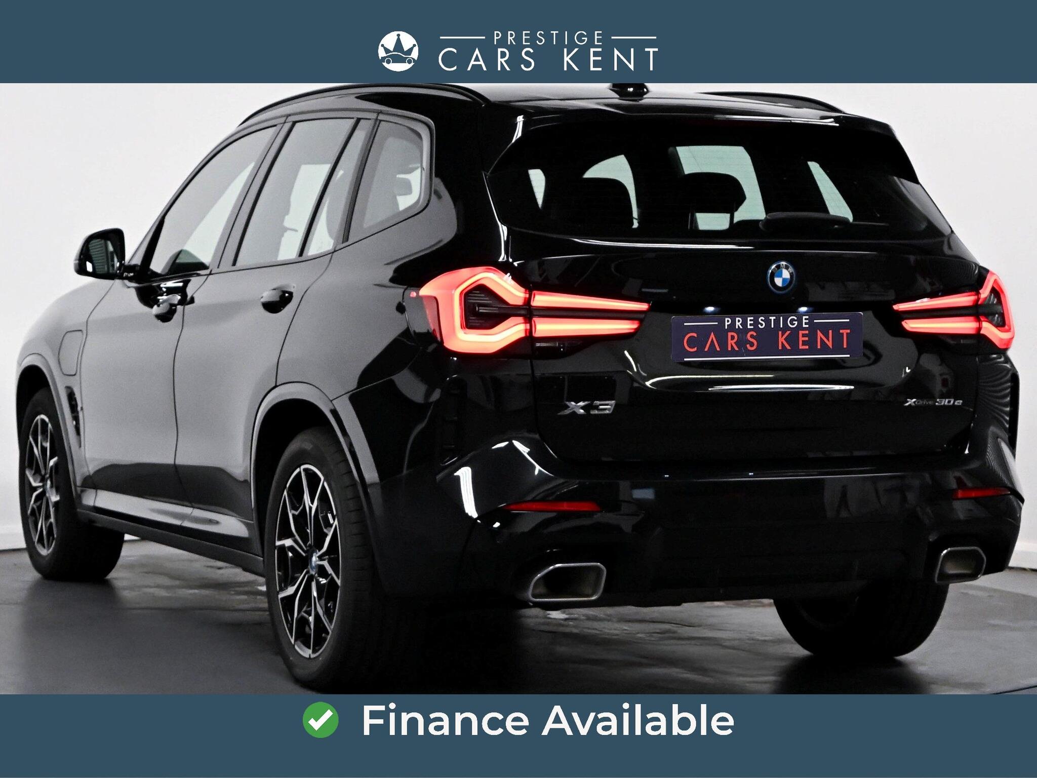 BMW X3 view 3