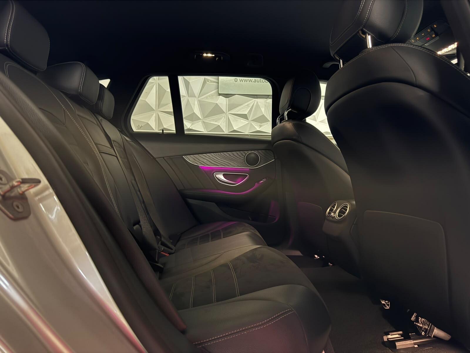 Mercedes-Benz C Class view 31