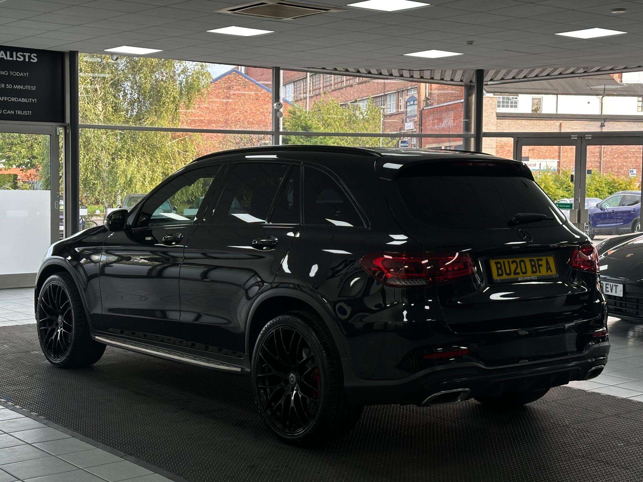 Mercedes-Benz GLC view 10