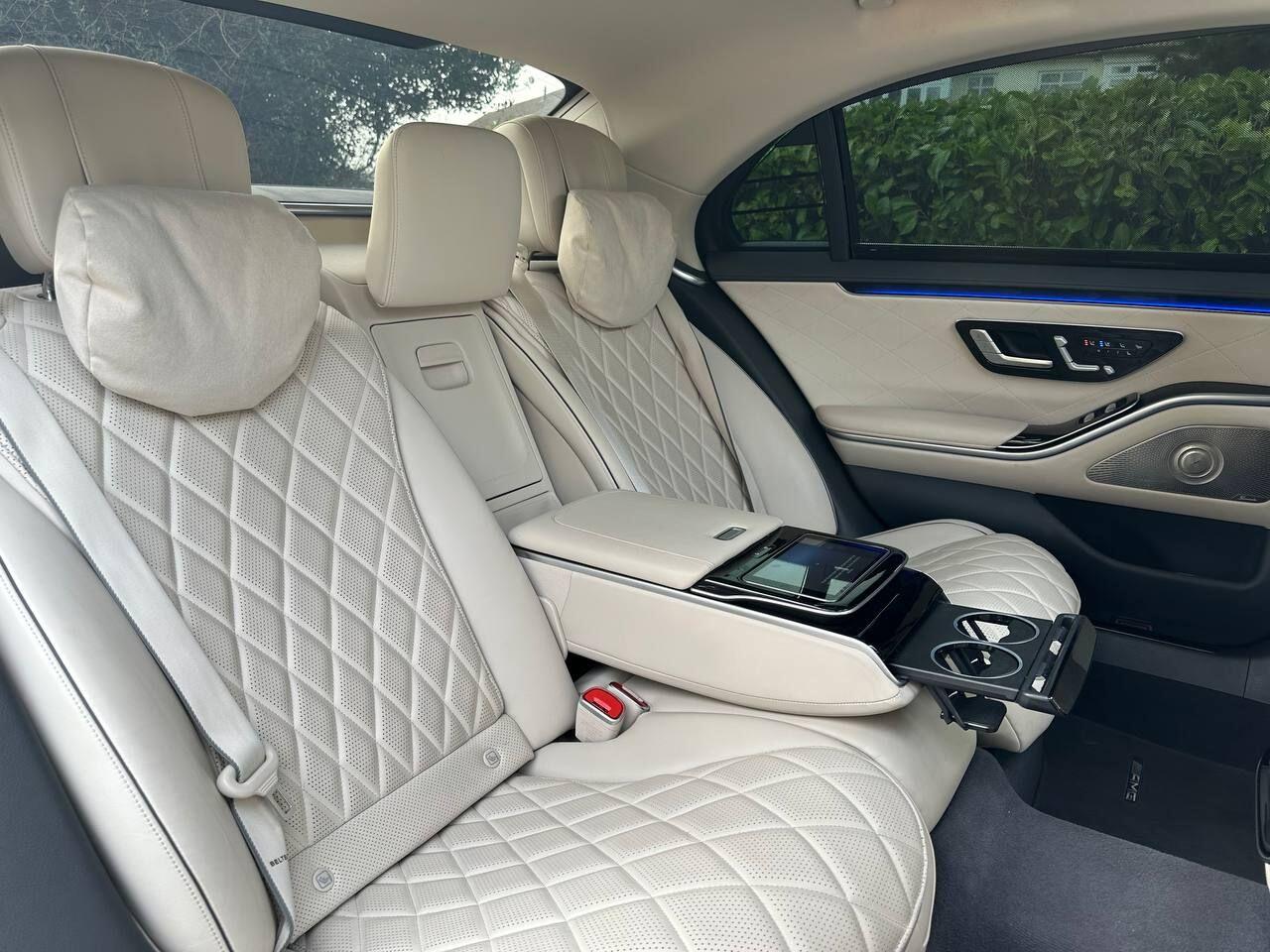 Mercedes-Benz S-Class view 14