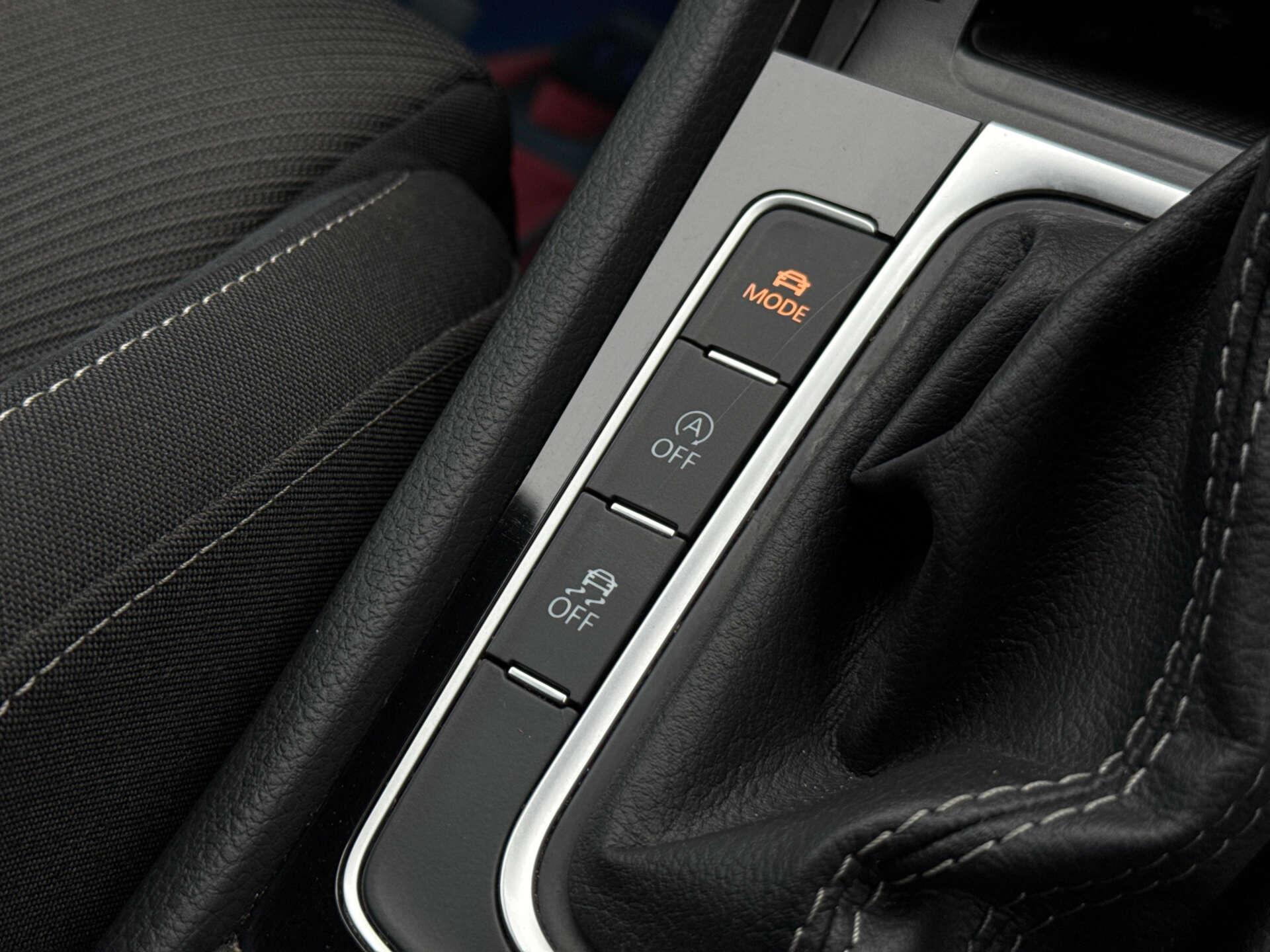 Volkswagen Golf view 60