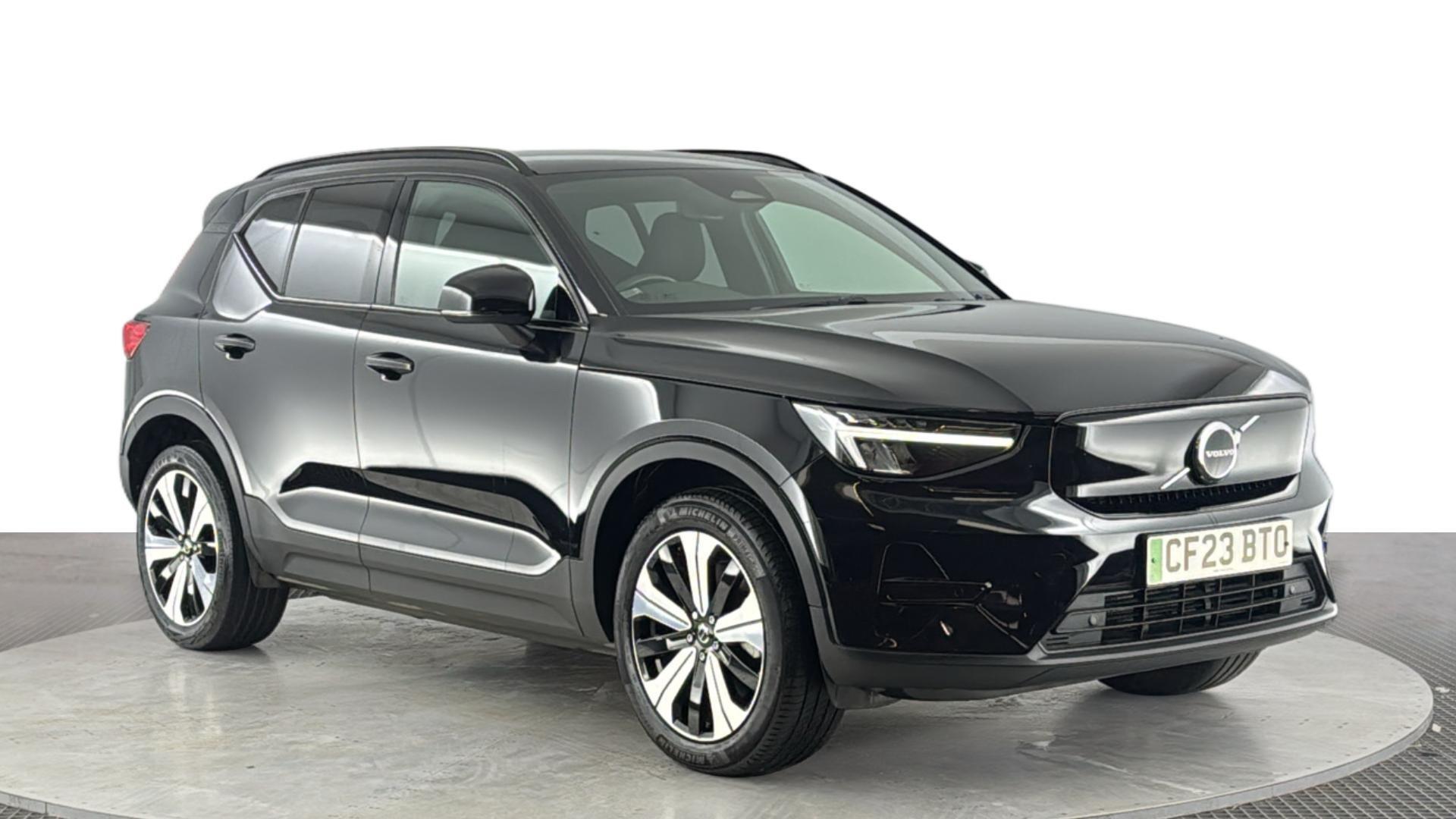 Volvo XC40 view 2
