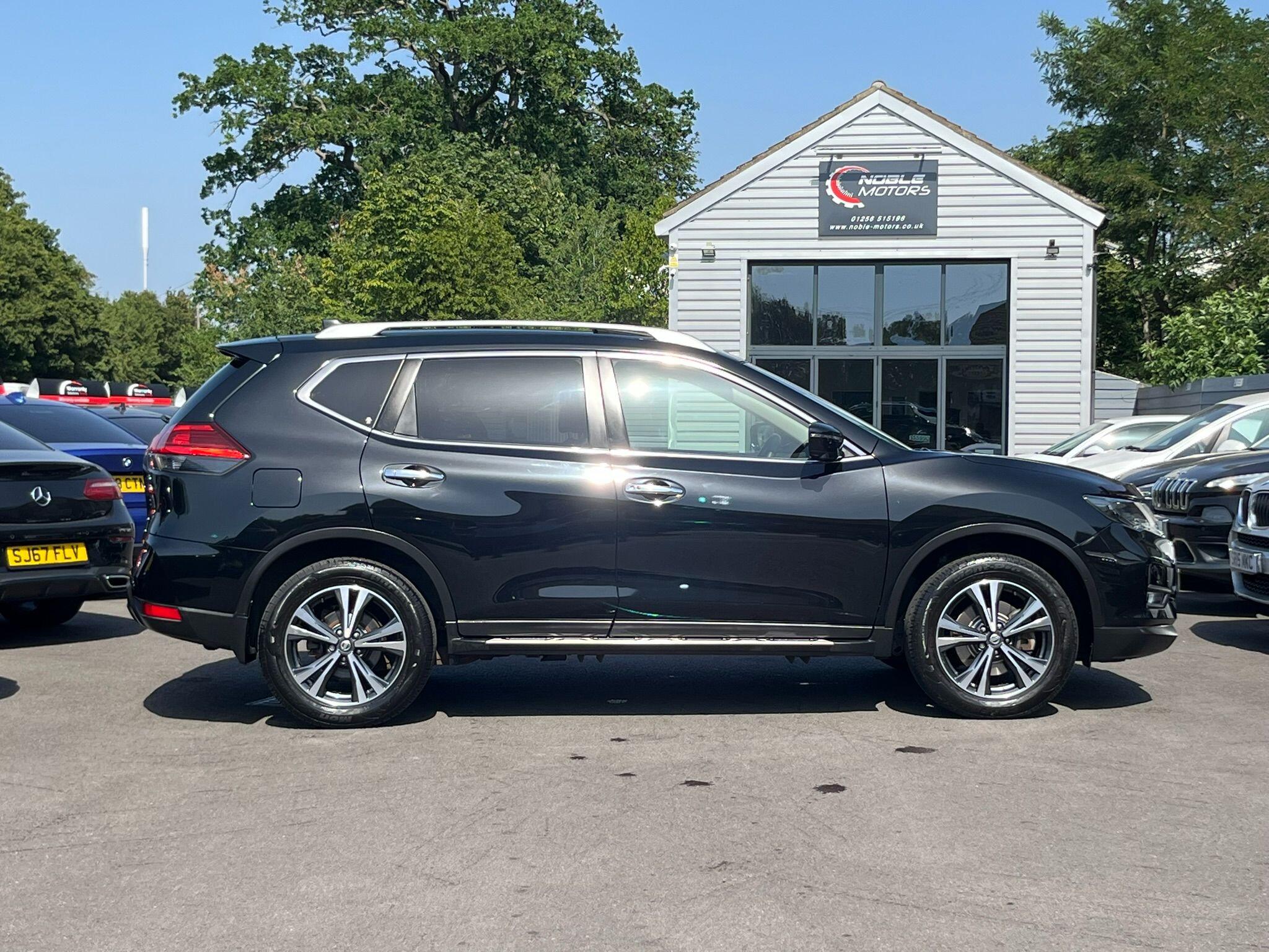 Nissan X-Trail view 8