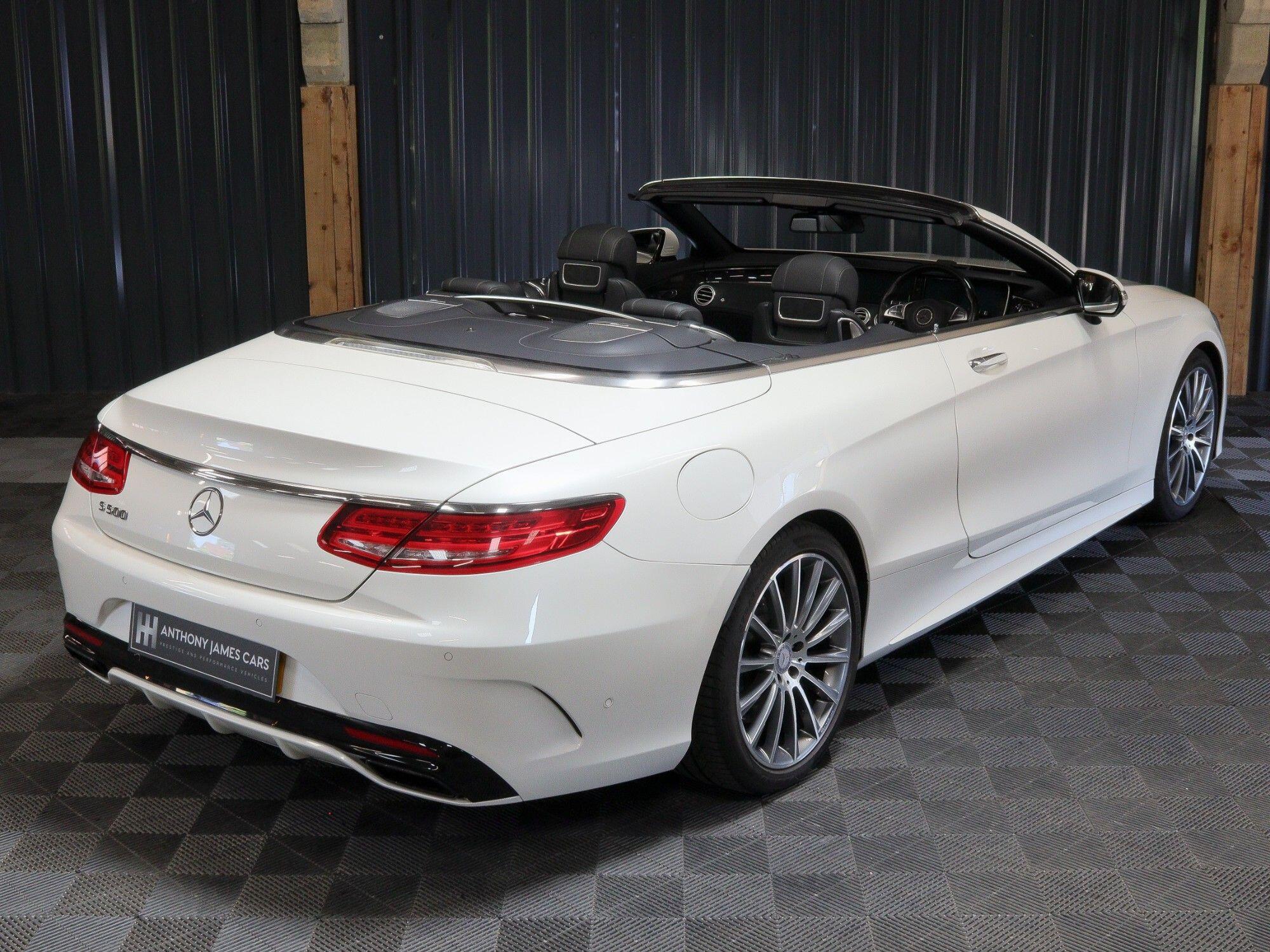 Mercedes-Benz S-Class view 3