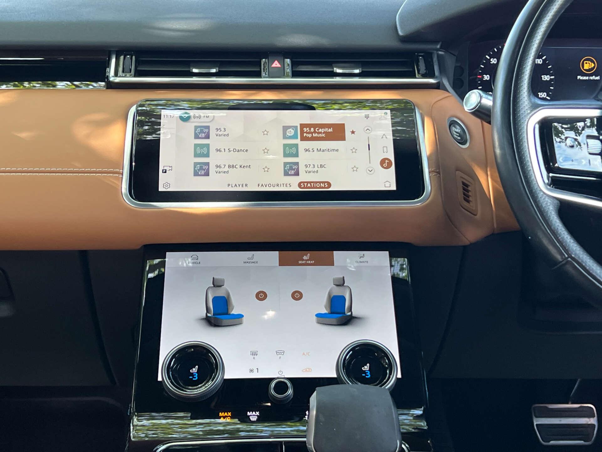 Land Rover Range Rover Velar view 32