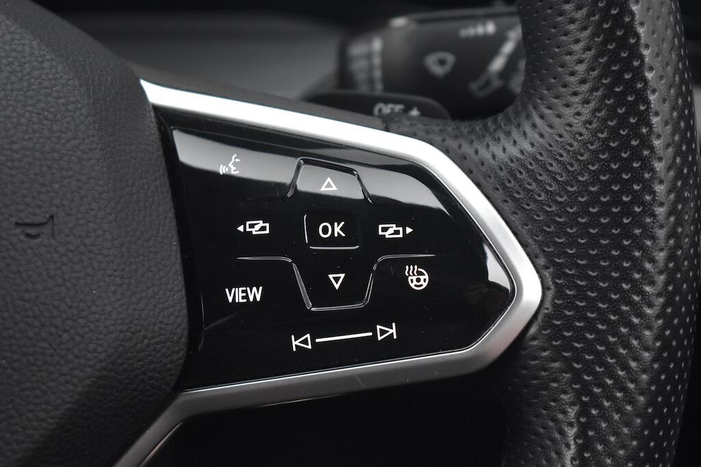Volkswagen Golf view 57