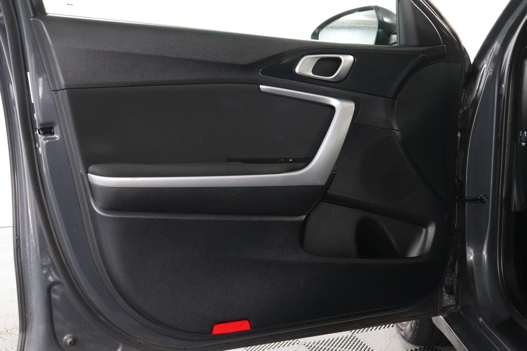 Kia Ceed view 43