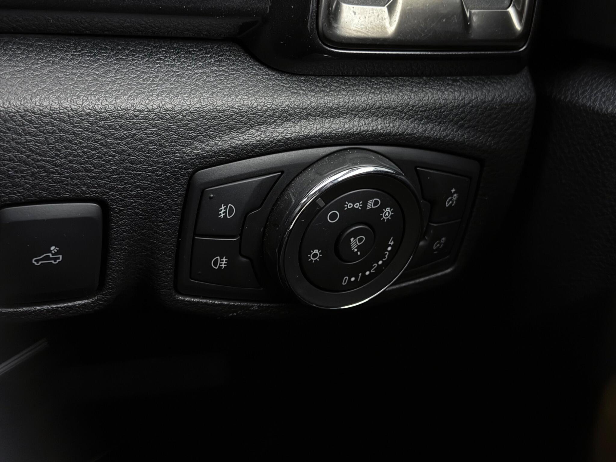 Ford Ranger view 19